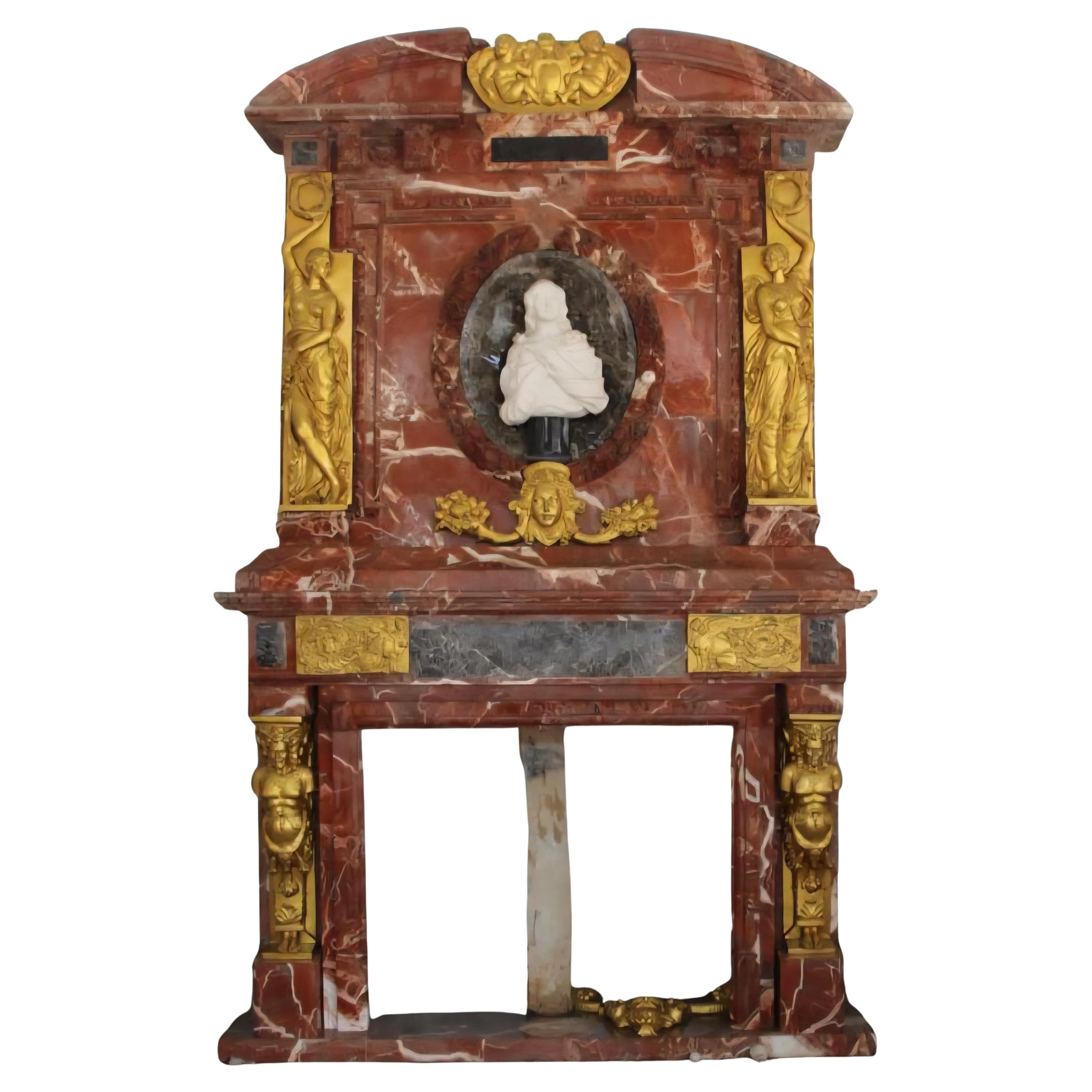 Cheminée monumentale en marbre italien avec ornements en bronze, 360 CM en vente