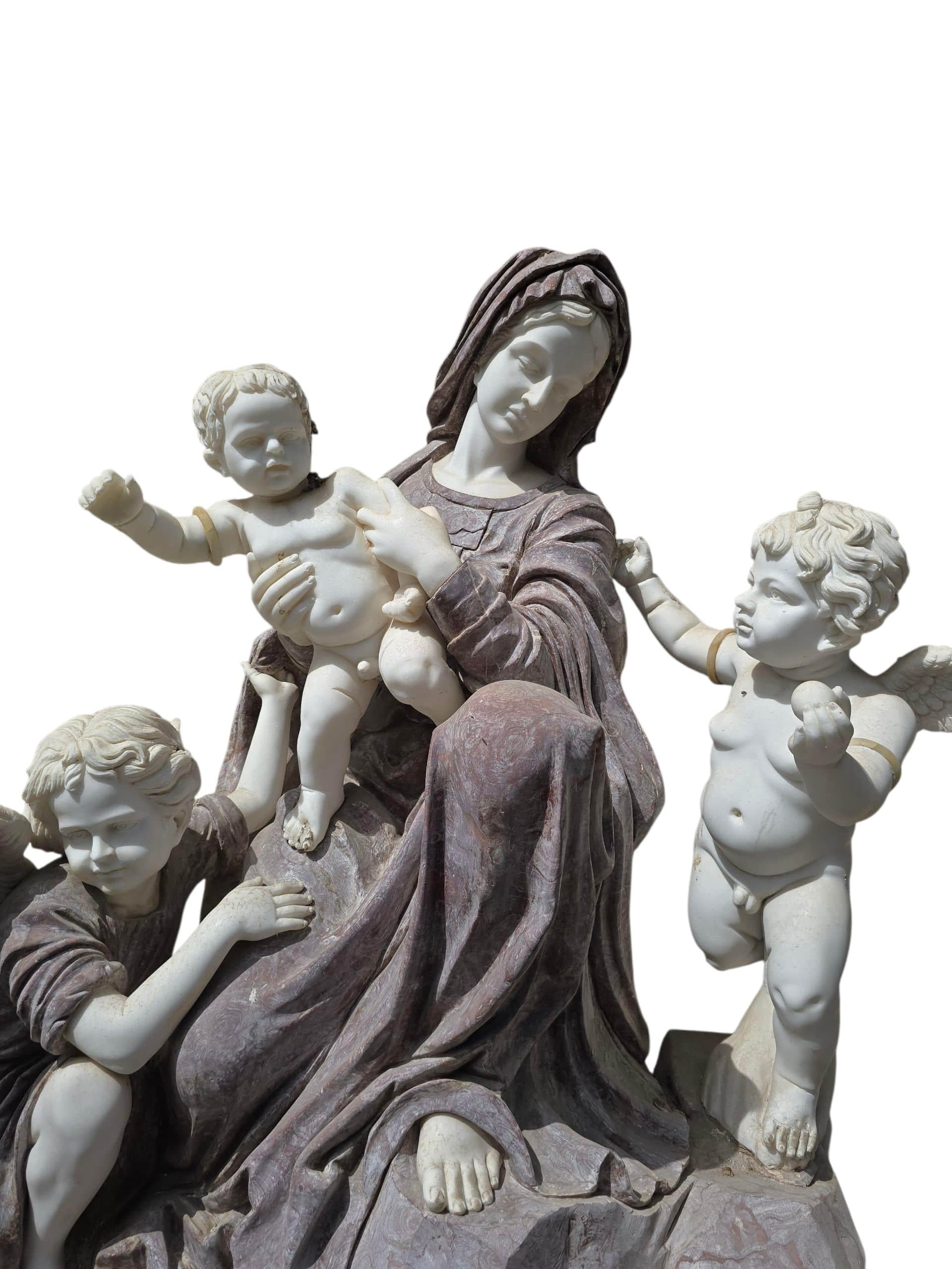 Monumental Italian Marble Sculpture of the Virgin Mary with Cherubs, 20th Centur In Good Condition For Sale In Madrid, ES