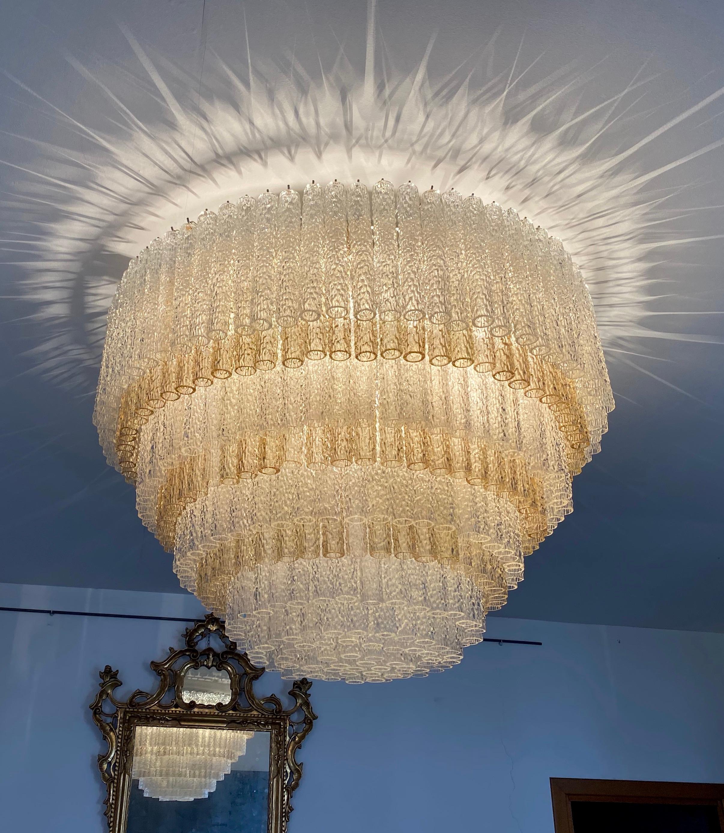 Monumental Murano Glass Chandelier Designed by Gino Poli for Aureliano Toso For Sale 1