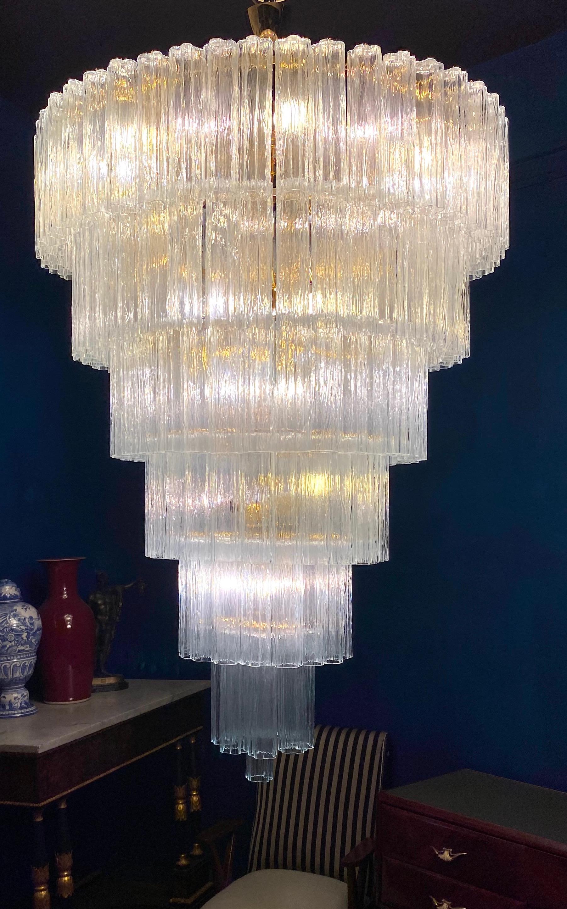 Monumental Italian Murano Glass Tronchi Chandelier In Excellent Condition In Rome, IT