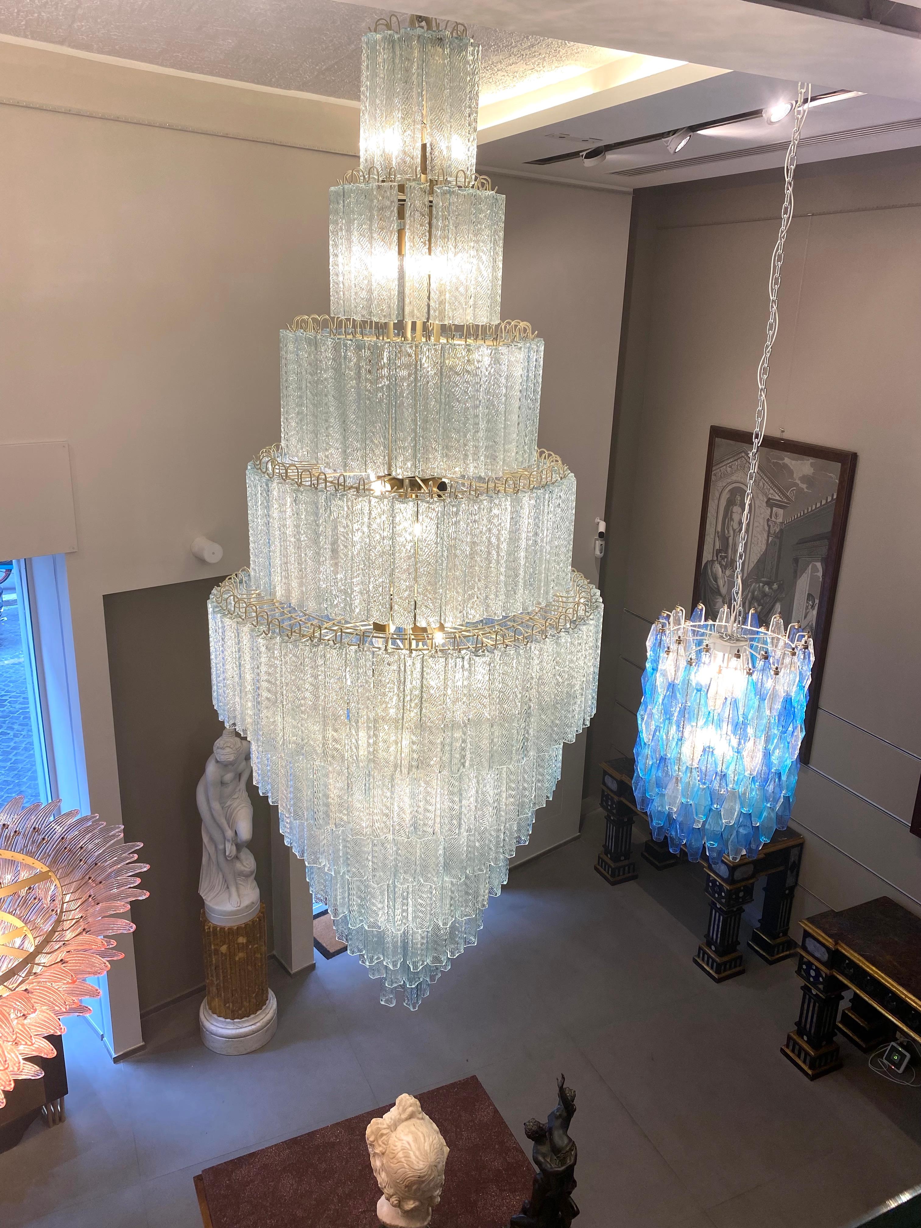 Fine XX secolo Monumentale lampadario italiano in vetro di Murano Tronchi in vendita