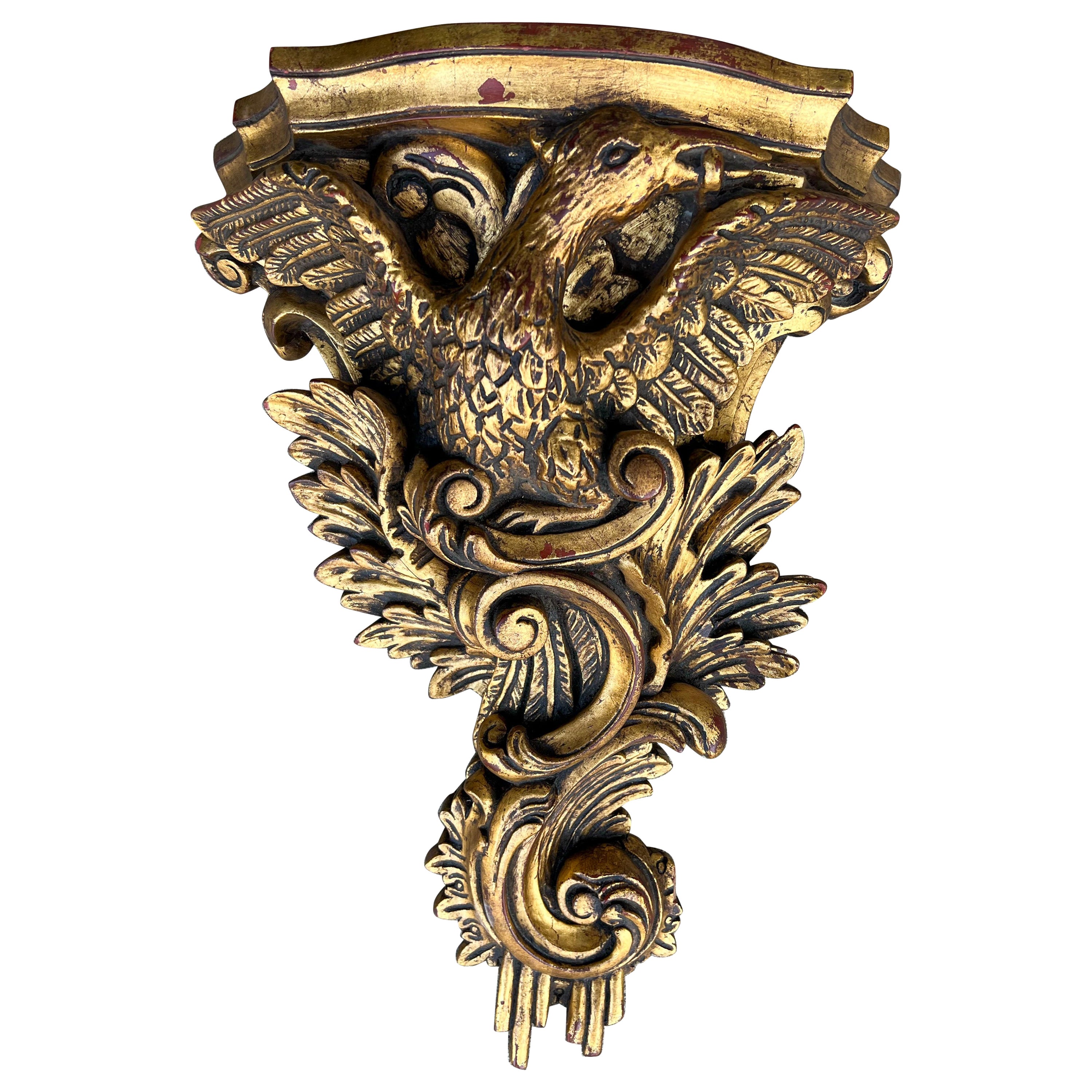Monumentale mensola da parete in legno dorato intagliato in stile neoclassico italiano