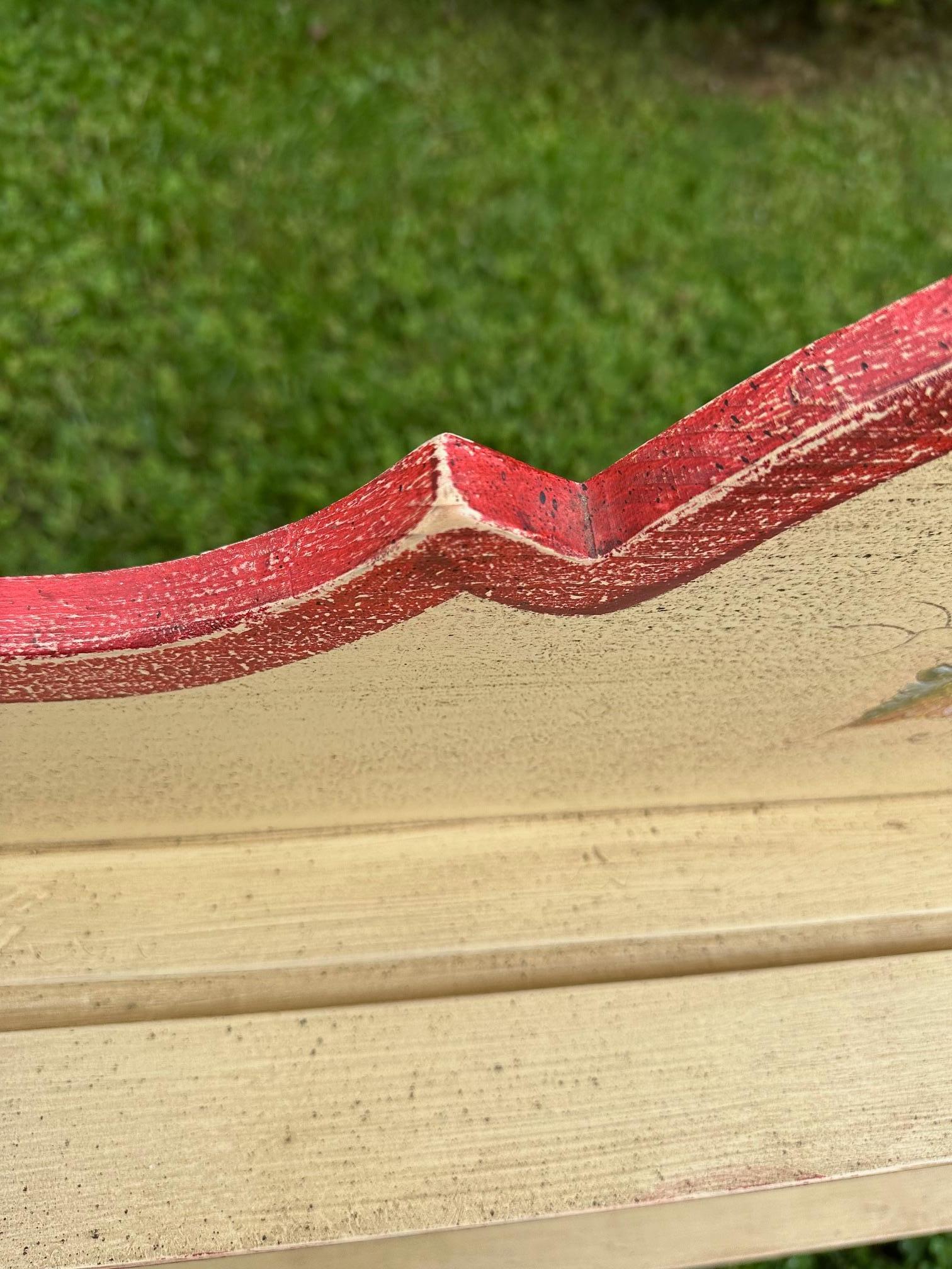 Monumental Estante de Pared para Platos de Madera Pintada a la Italiana en Bueno estado para la venta en Hopewell, NJ