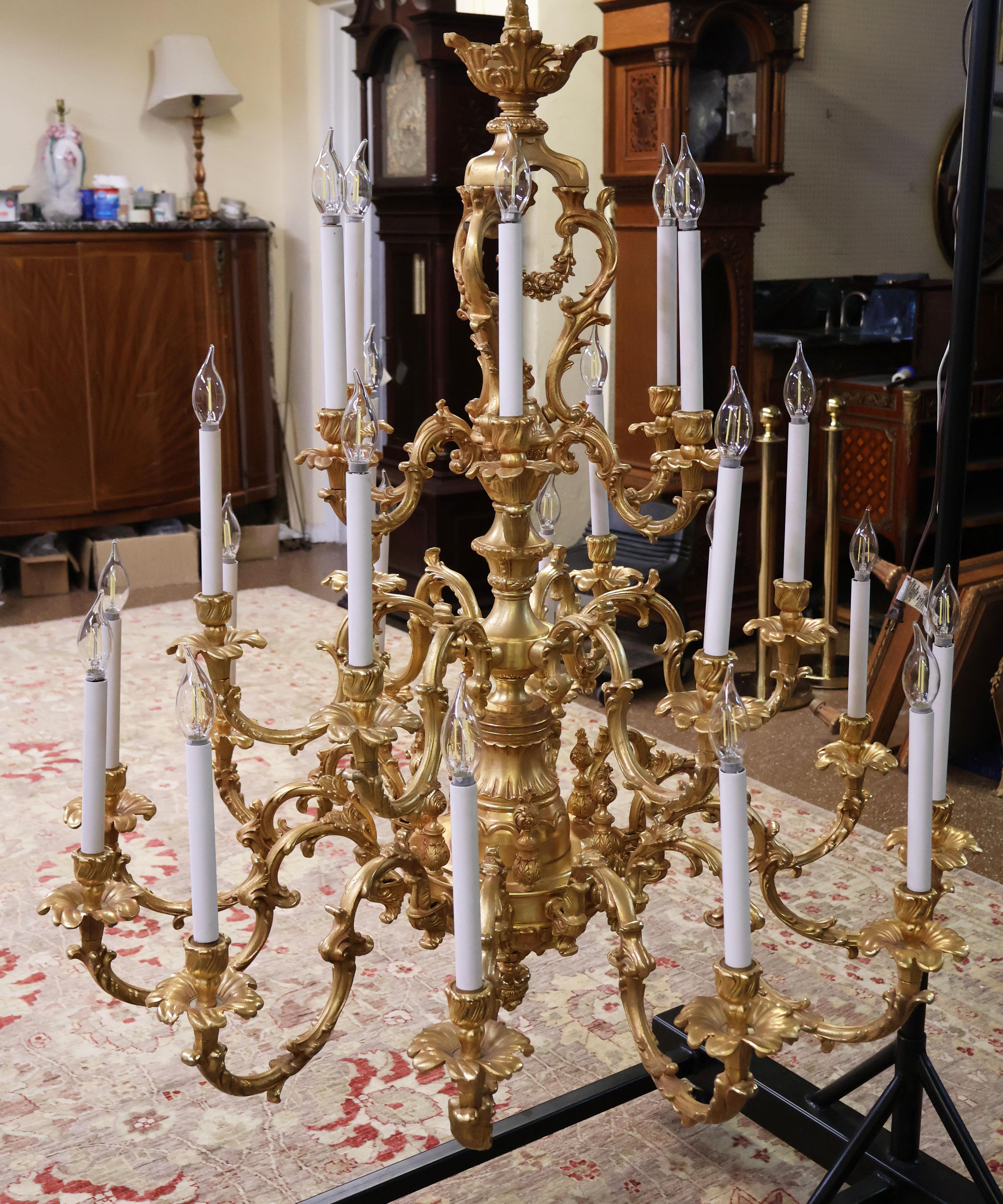 Monumental Italian Rococo Style 20 Light Bronze Gold Dore Chandelier By FBAI 7