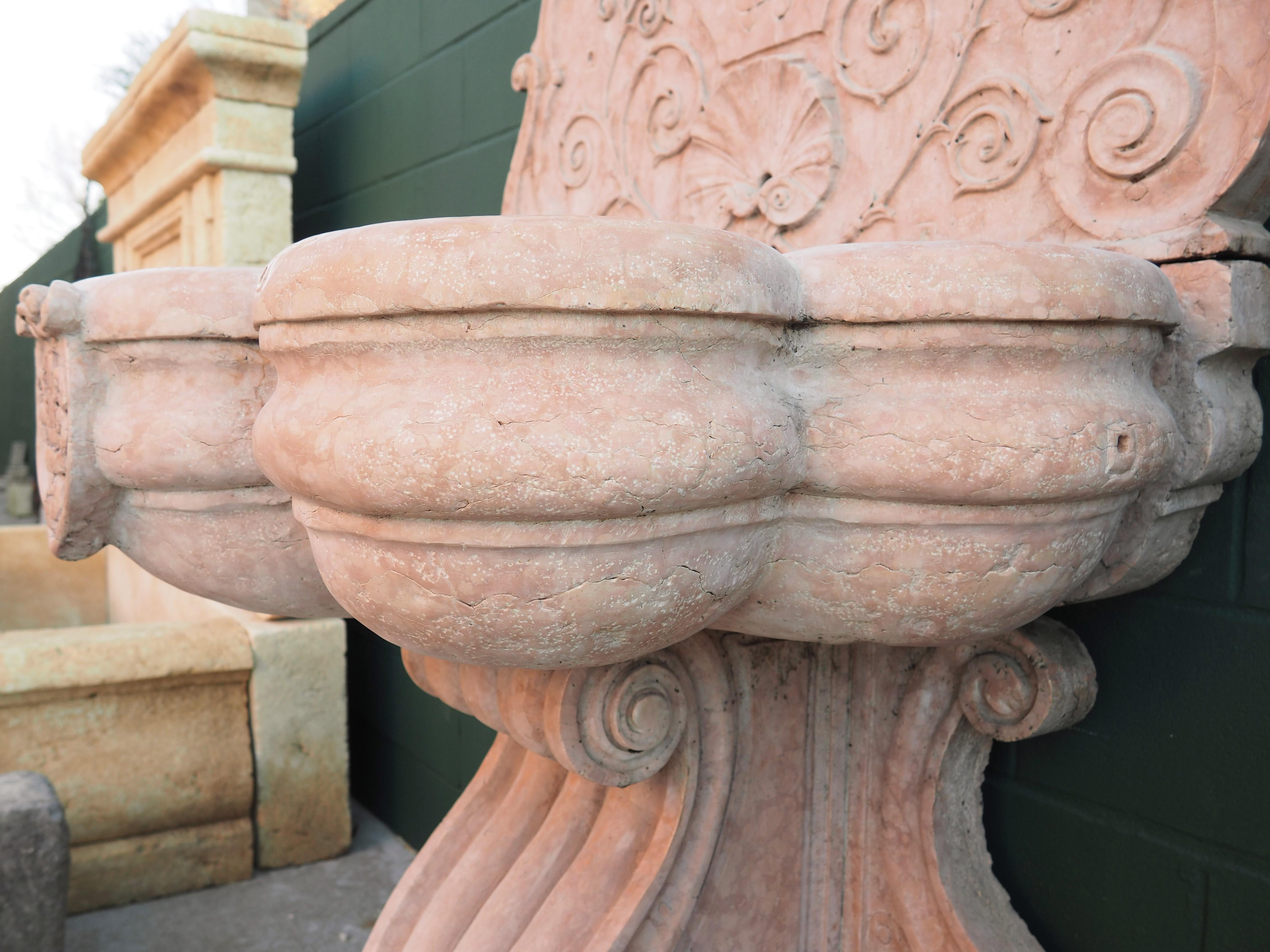 Monumental Italian Wall Fountain in Carved Verona Rossa Marble, Early 1900s In Good Condition For Sale In Dallas, TX