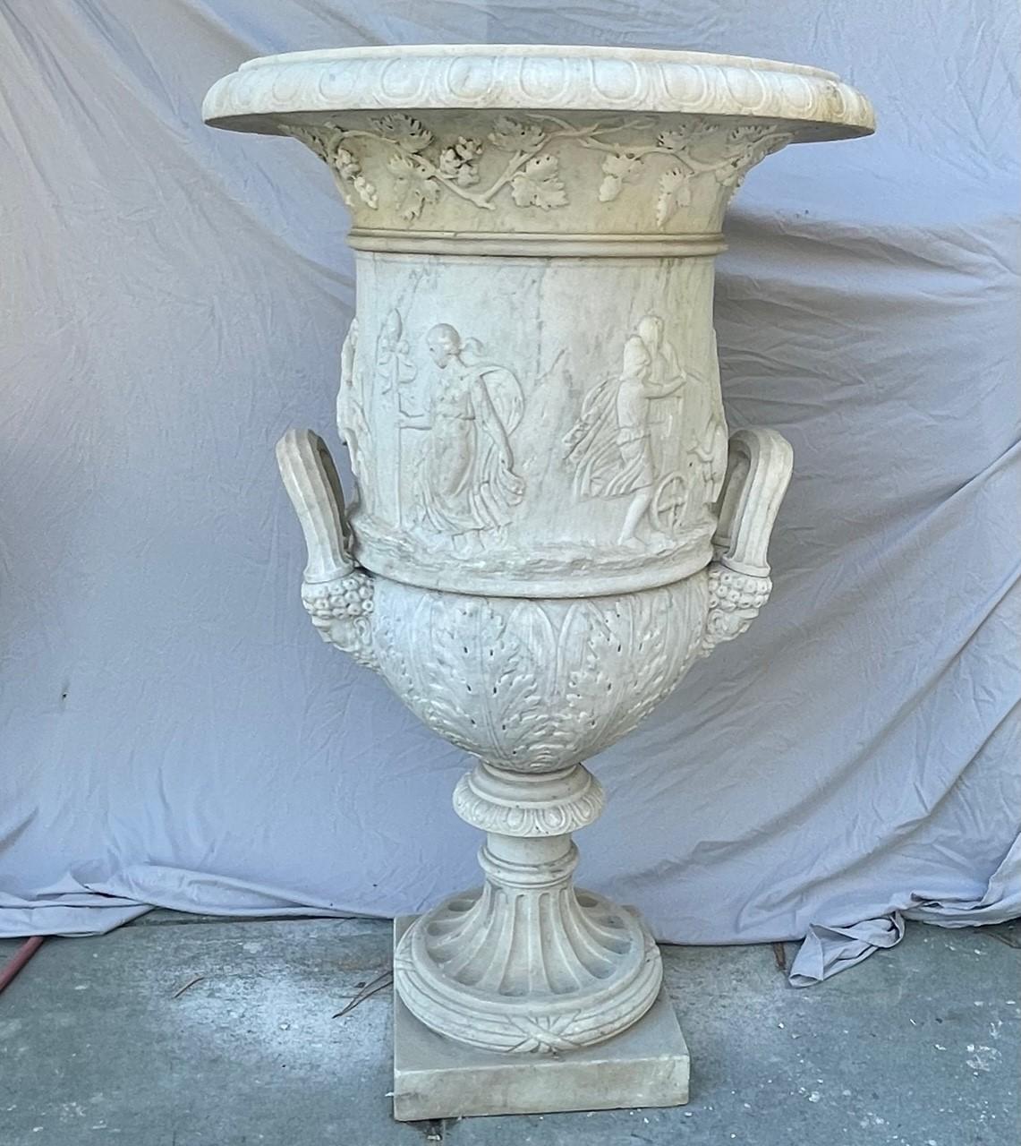 Classical Roman Monumental Italian White Marble Copy of the Medici Urn. Early 20th Century. For Sale