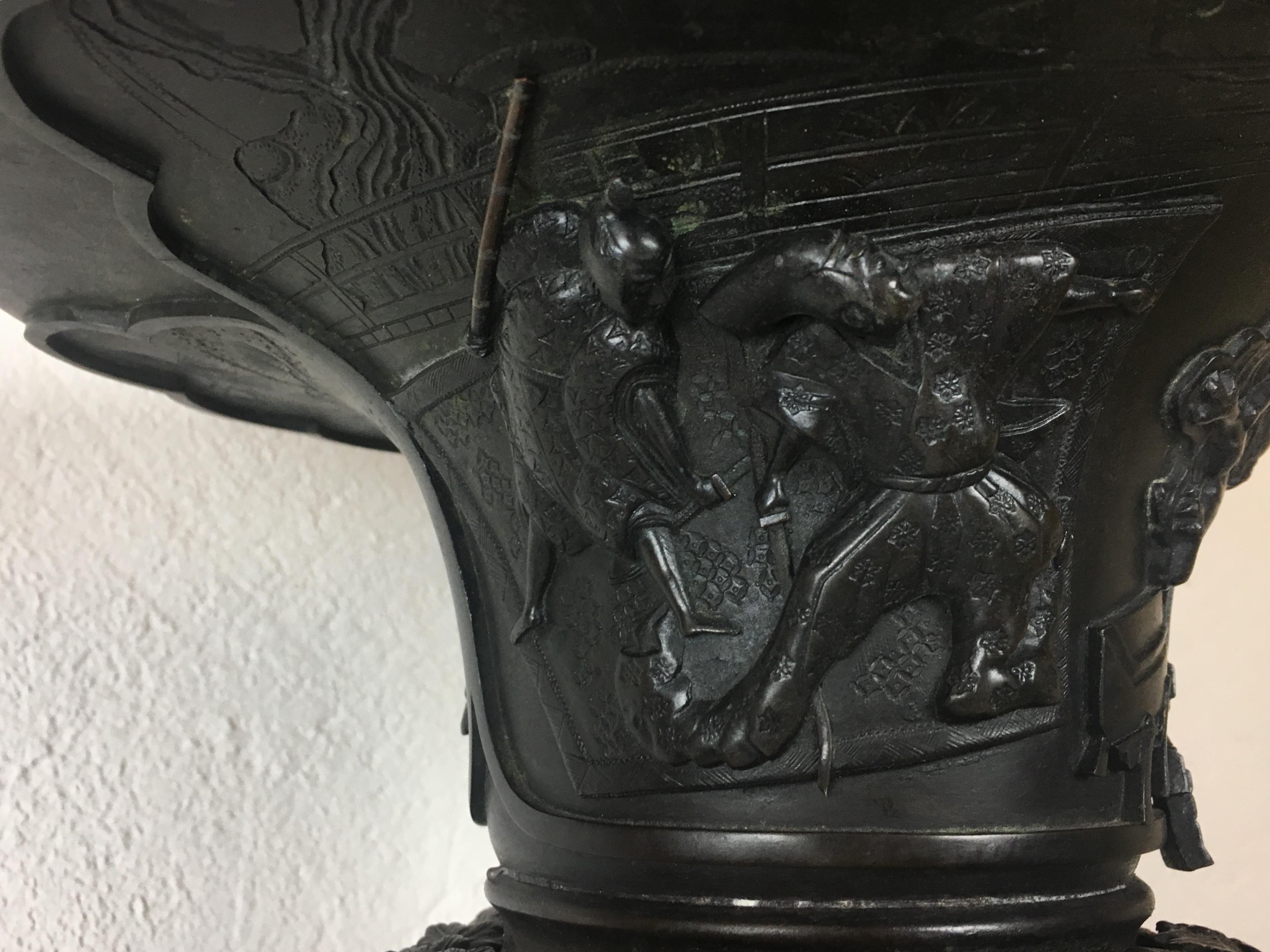 Monumental Japanese Meiji Period Bronze Ikebana Vase, Signed 3