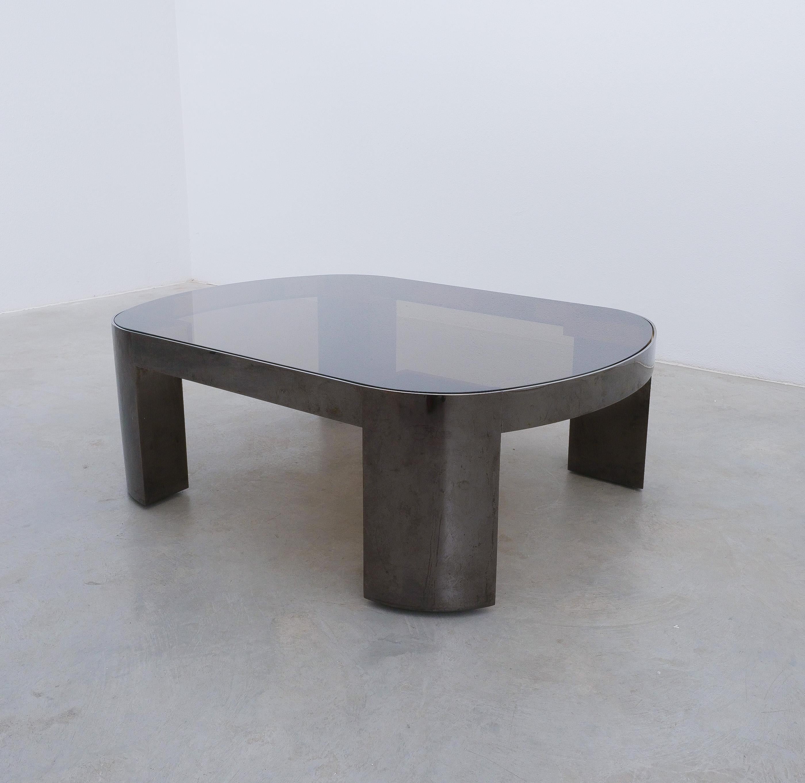 Mid-Century Modern Monumental Karl Springer ‘Banker’ Coffee Table Polished Gunmetal Glass, 1970 For Sale