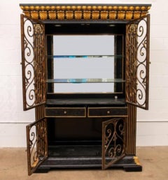 Monumentaler neoklassizistischer Weinschrank von La Barge