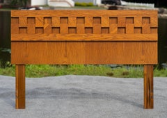 Monumental Lane Furniture Testiera cubista Staccato da 62" in Oak