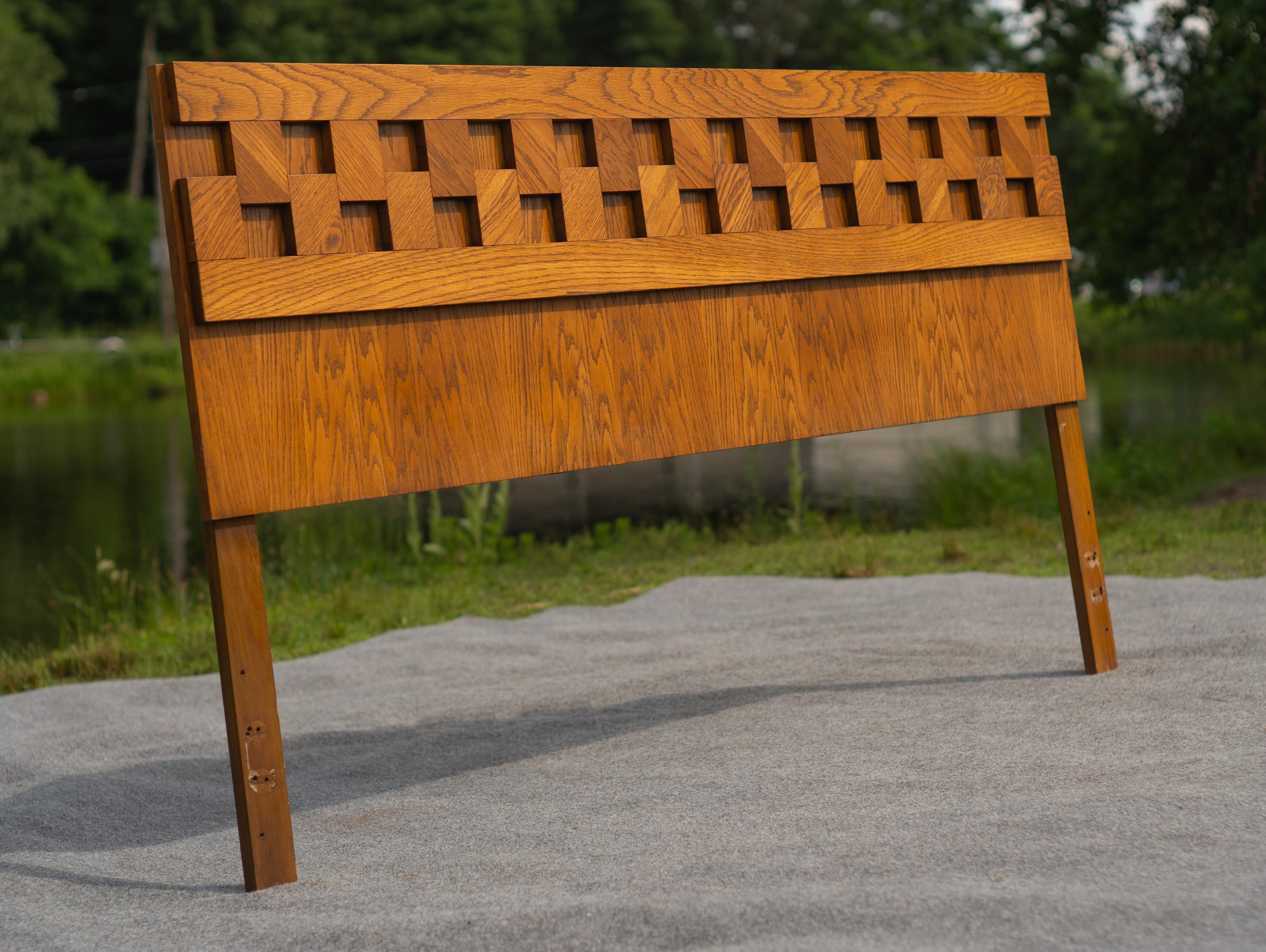 Américain Monumental Lane Furniture King Size 80