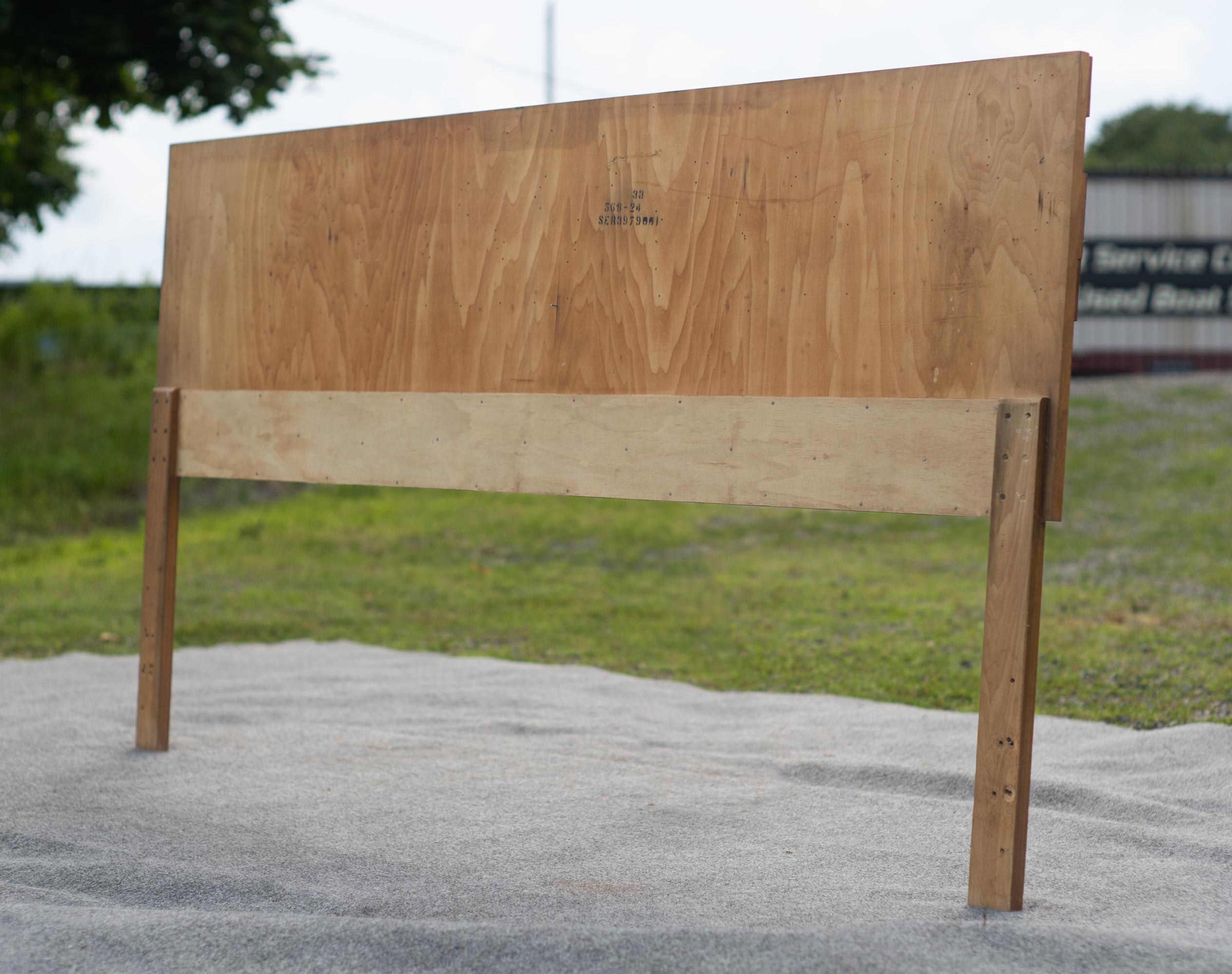 Monumental Lane Furniture King Size 80