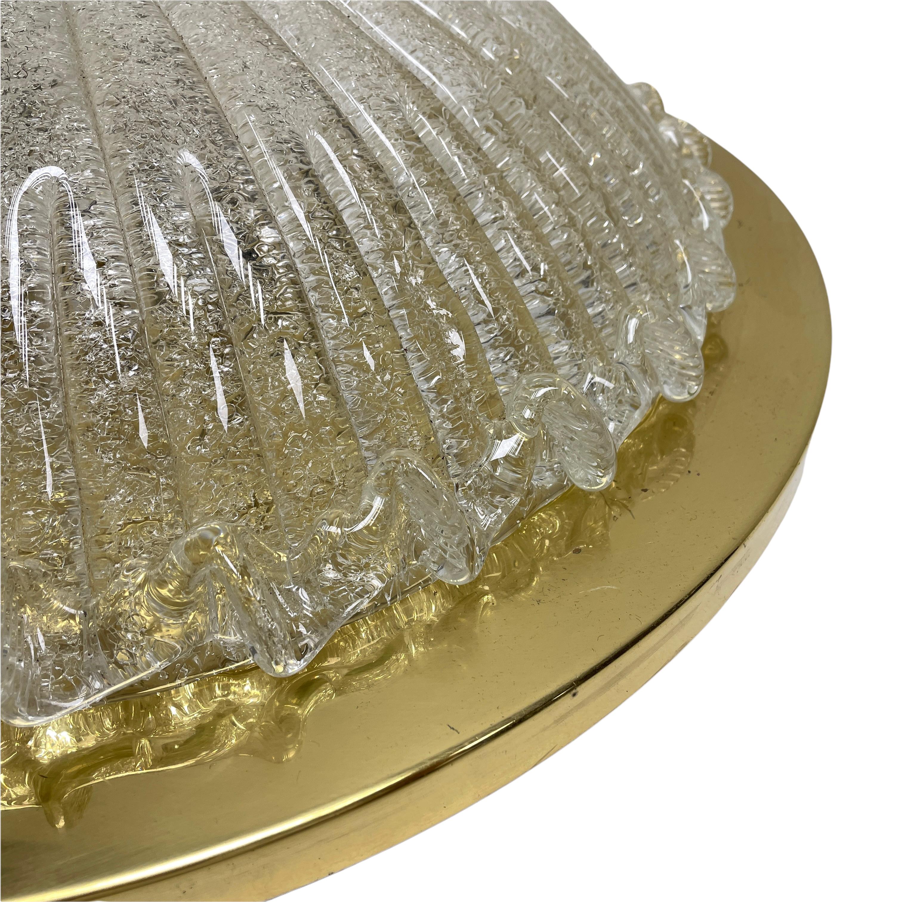 Monumental grand miroir en verre de Murano transparent et laiton encastr de style Venini, Italie, annes 1970 Bon état - En vente à Nuernberg, DE