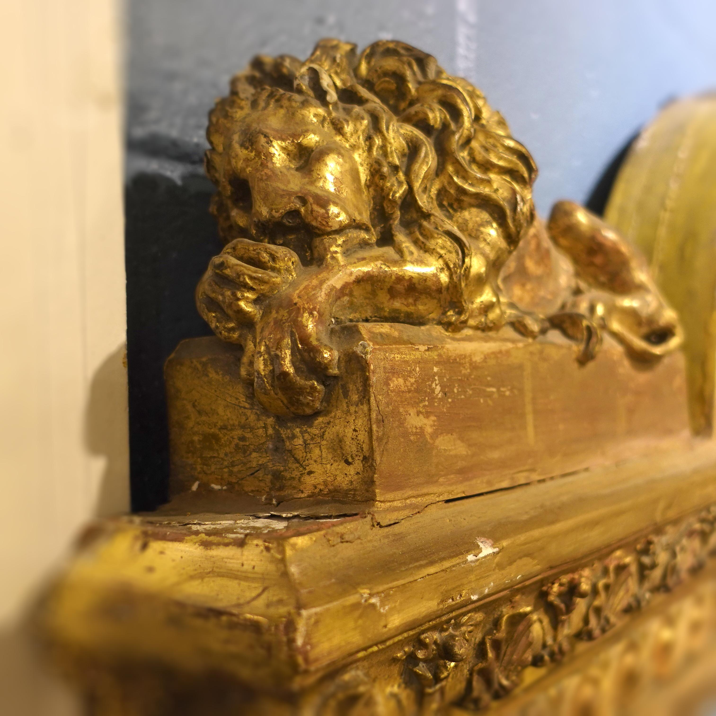Monumental late 18th century French Giltwood Frame For Sale 4