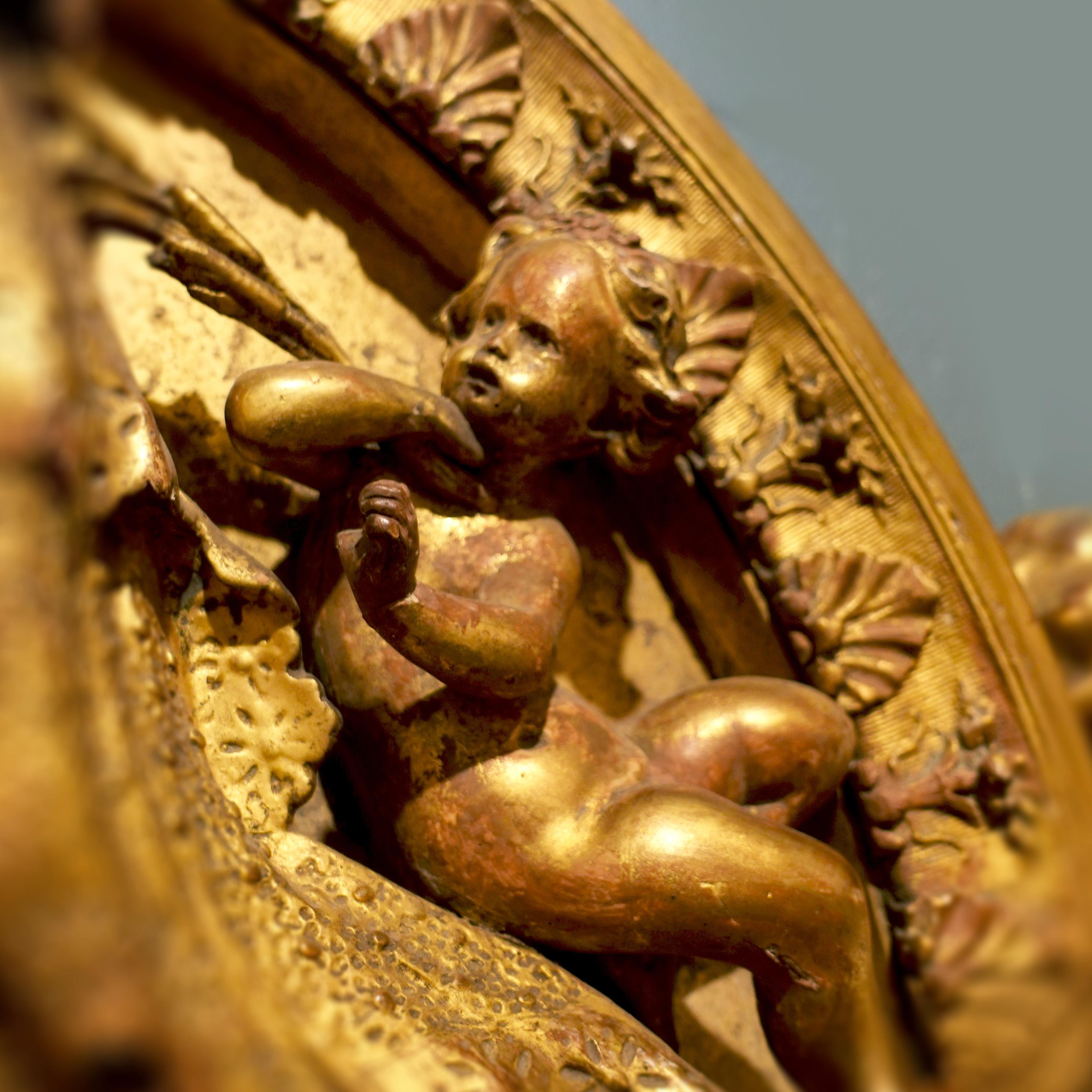 Monumental late 18th century French Giltwood Frame For Sale 1