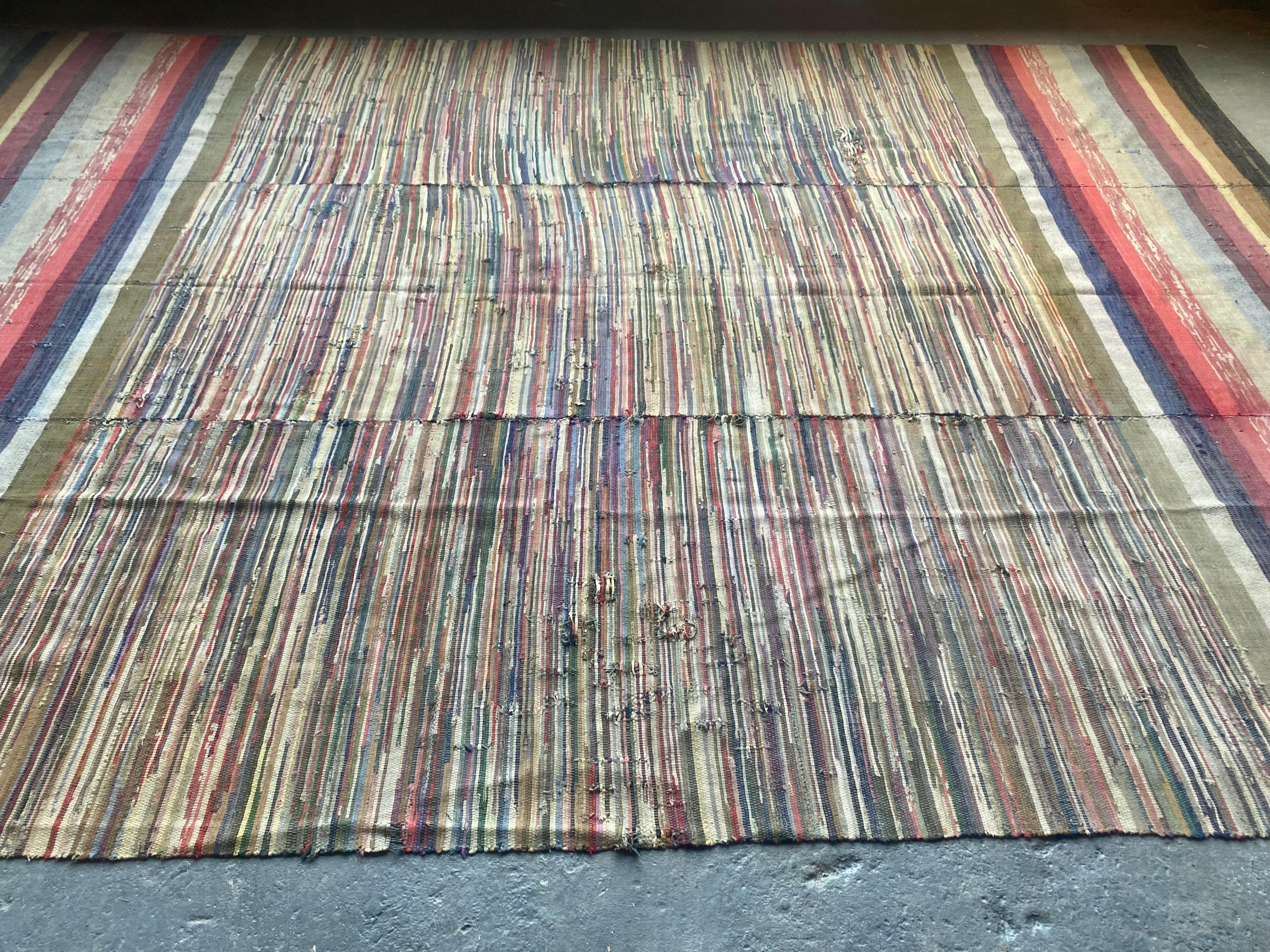 Monumentaler amerikanischer Shaker Rag-Teppich des späten 19. Jahrhunderts (139