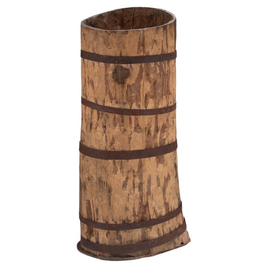 Français Monumental vase en tronc d'arbre creusé français de la fin du 19e siècle avec bandes de fer en vente