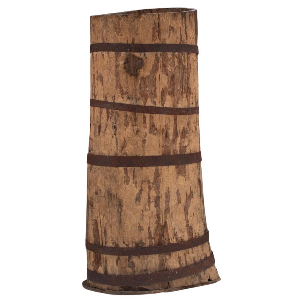 Monumental vase en tronc d'arbre creusé français de la fin du 19e siècle avec bandes de fer Bon état - En vente à Bonita Springs, FL