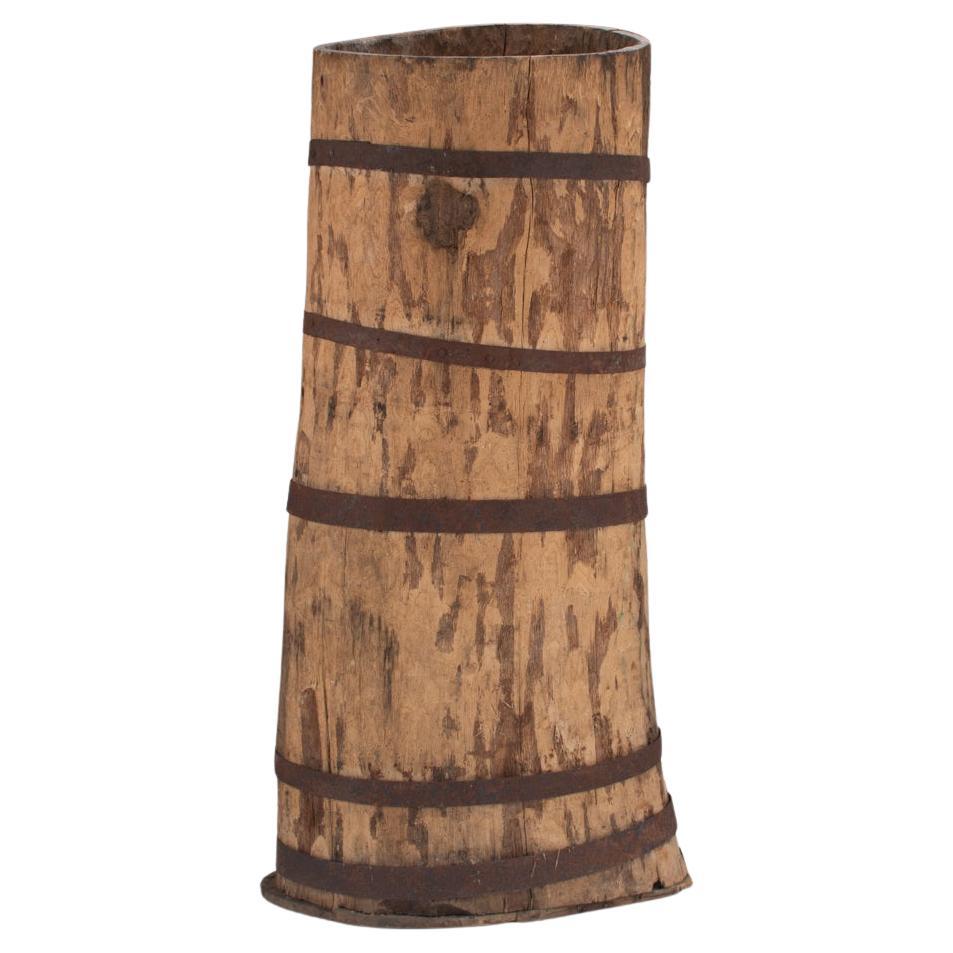 Monumental vase en tronc d'arbre creusé français de la fin du 19e siècle avec bandes de fer