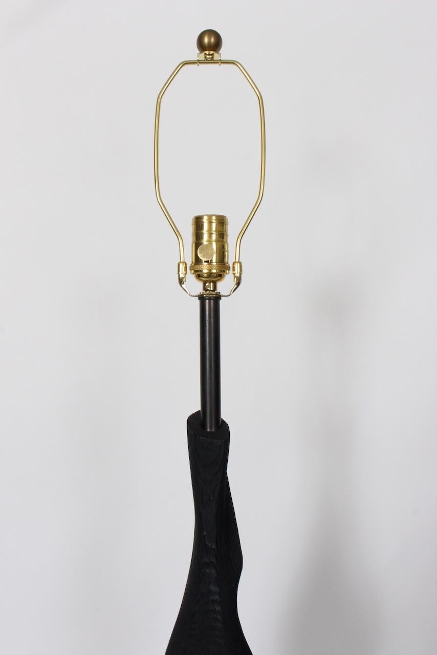 Monumental Laurel Lamp Co. Lampe à poser en bois ébonisé noir sculpté en vente 3
