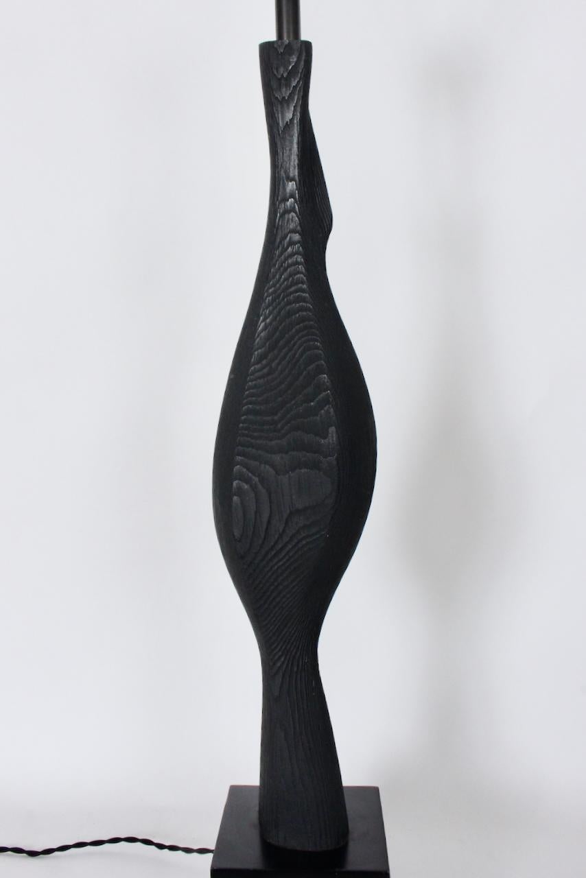 Monumental Laurel Lamp Co. Lampe à poser en bois ébonisé noir sculpté en vente 4