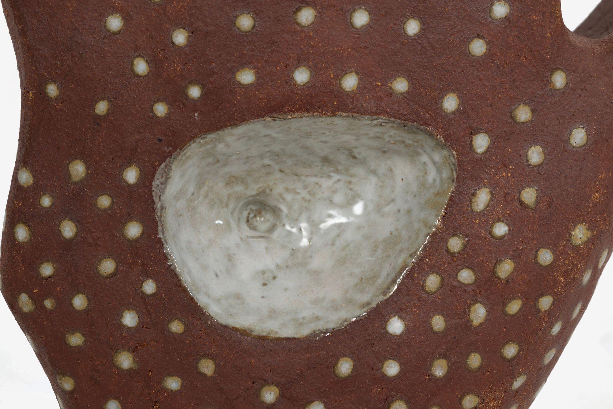 Scultura monumentale in ceramica surrealista 