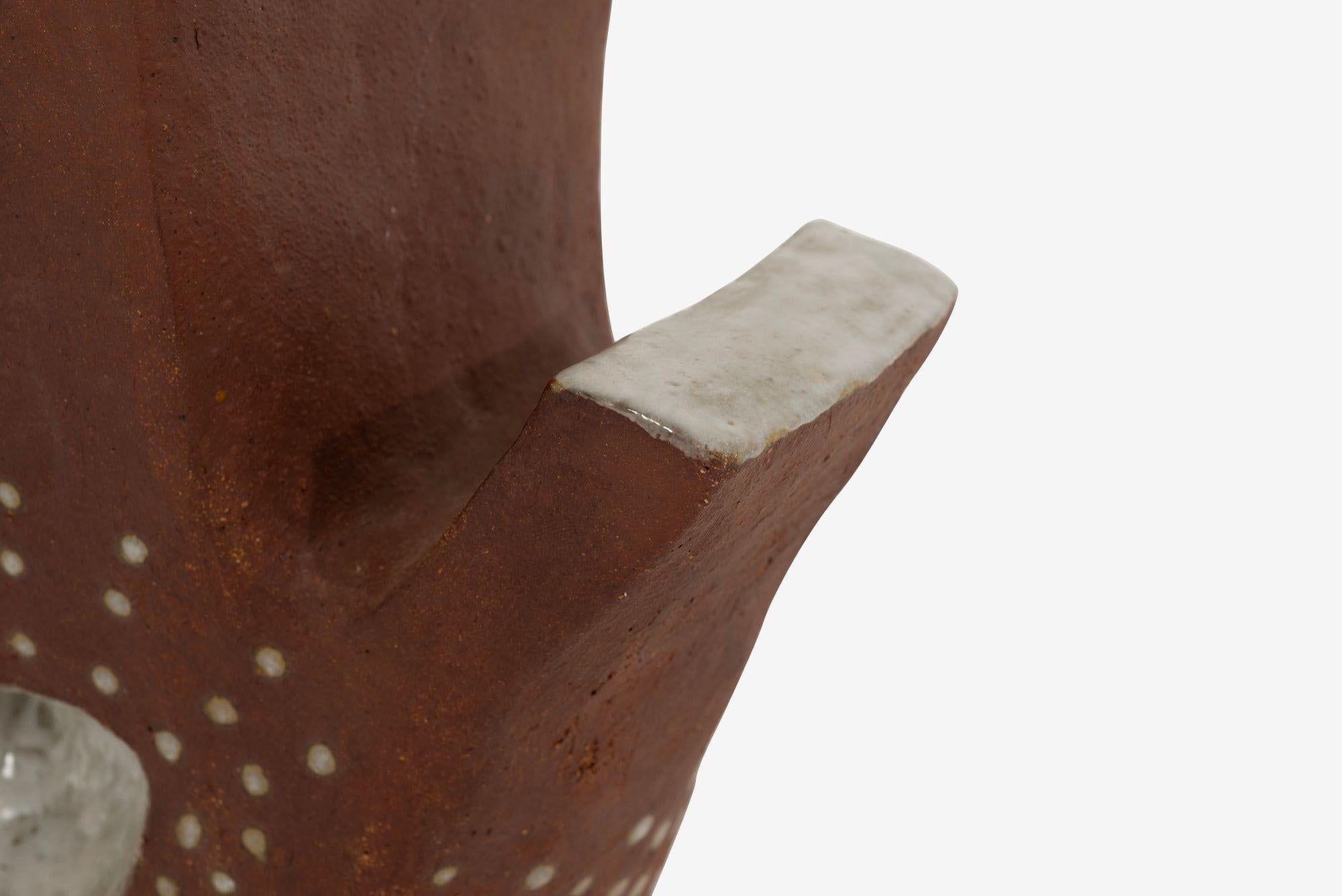 Scultura monumentale in ceramica surrealista 
