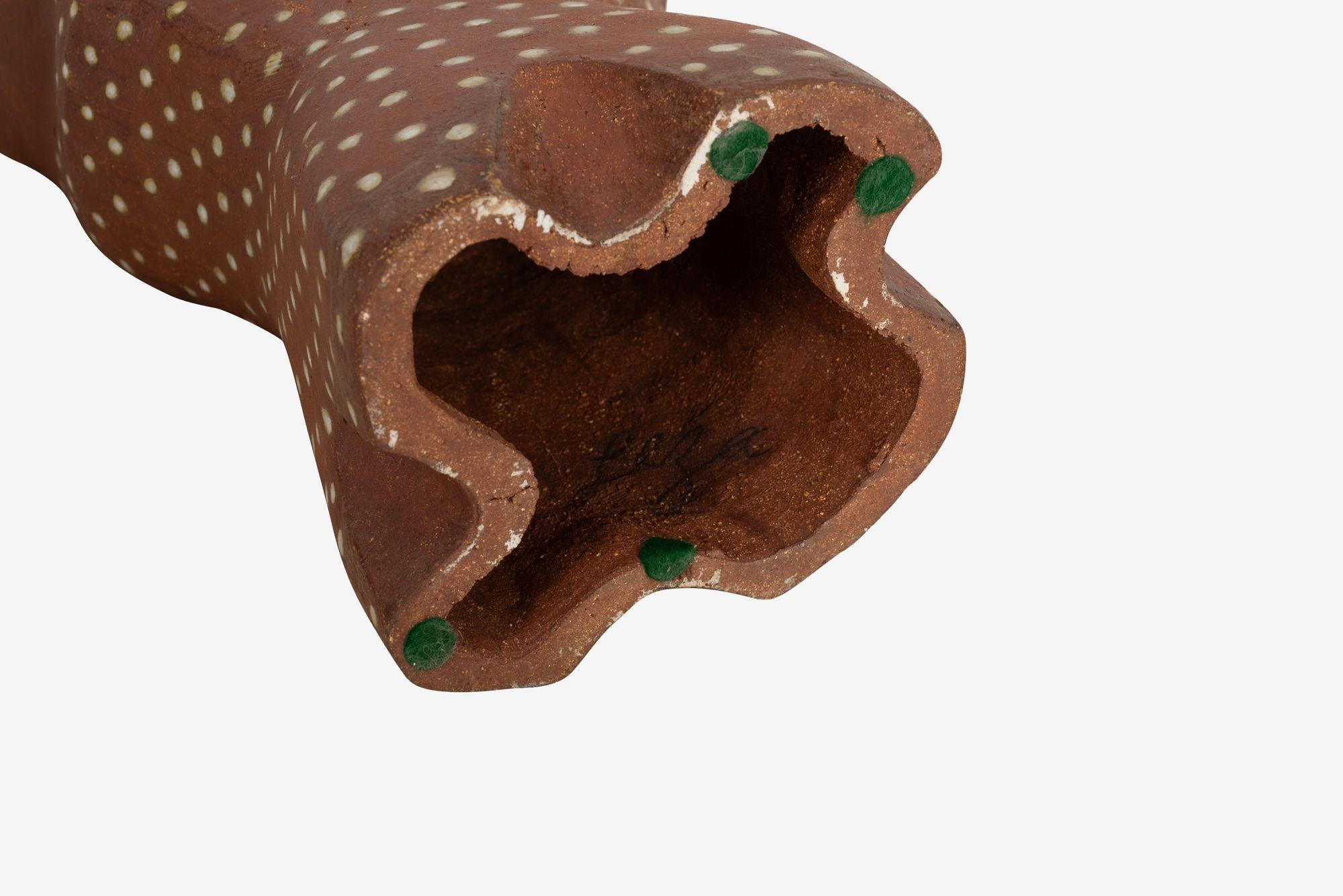 Scultura monumentale in ceramica surrealista 