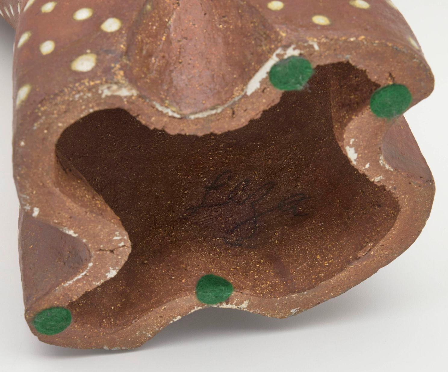 Scultura monumentale in ceramica surrealista 
