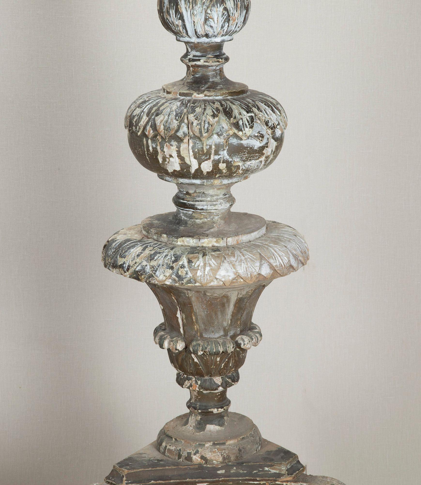 Monumentale Louis XIV Altarstäbchen im Angebot 3