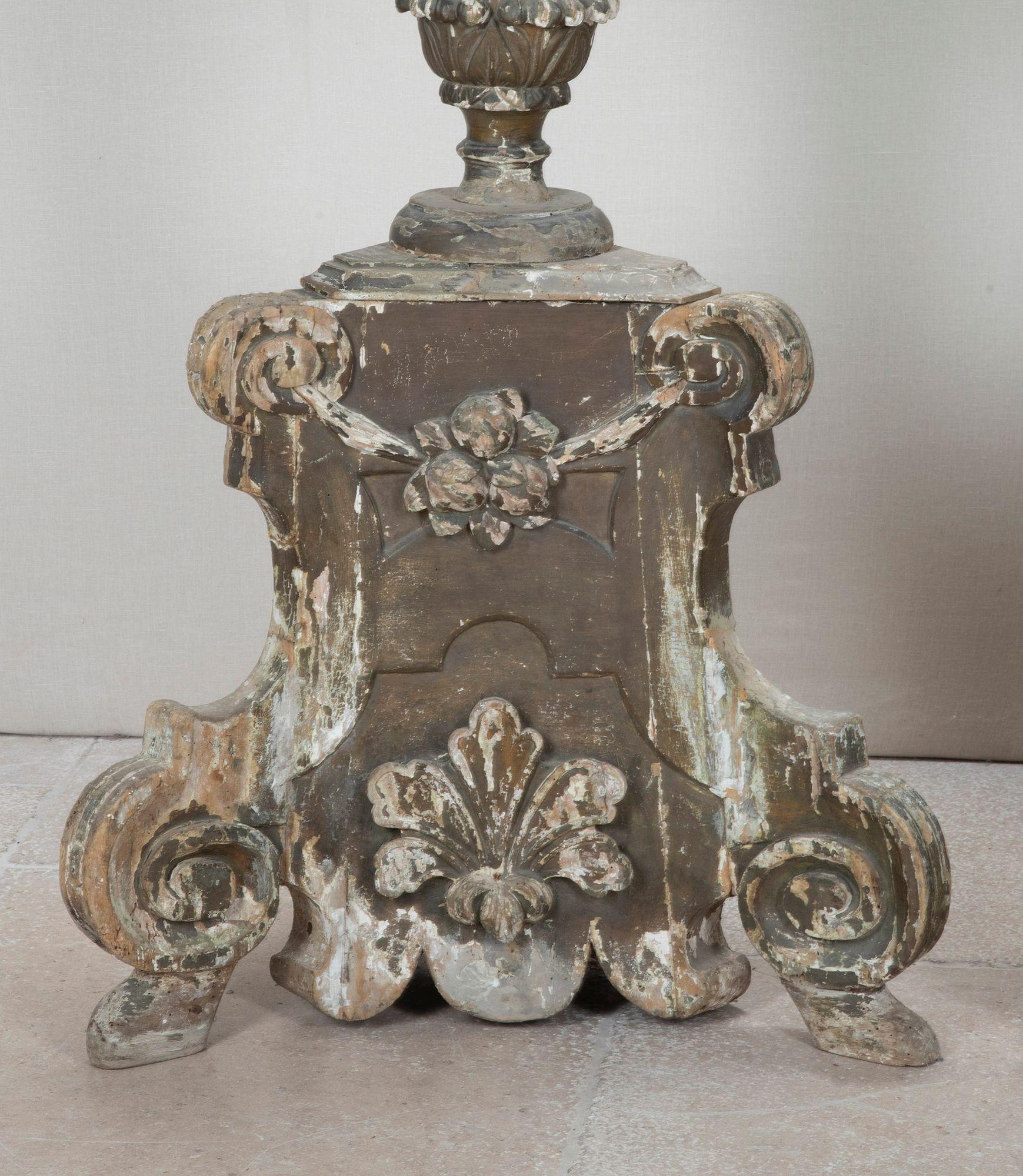 Monumentale Louis XIV Altarstäbchen im Angebot 6