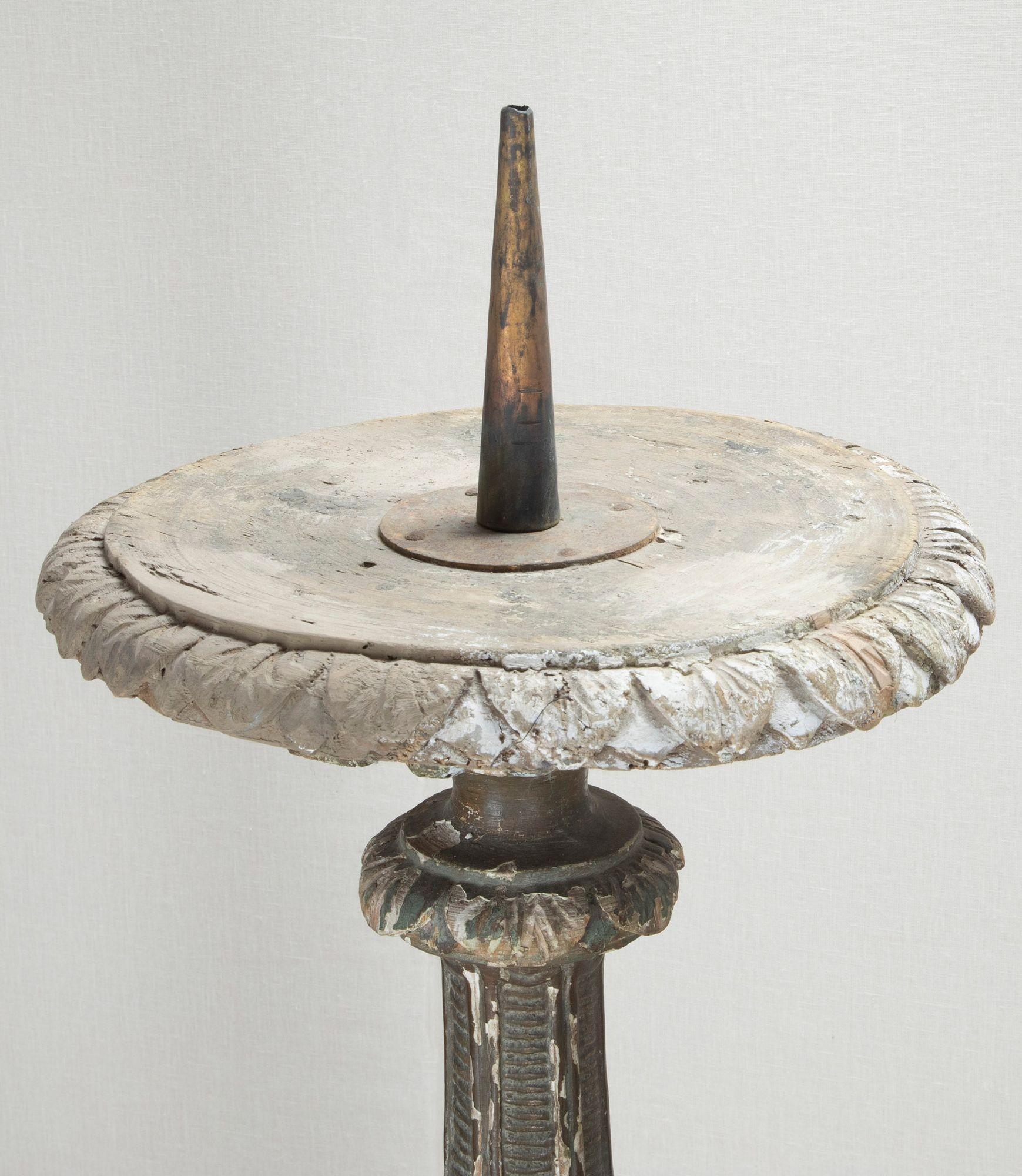 Monumentale Louis XIV Altarstäbchen (18. Jahrhundert) im Angebot