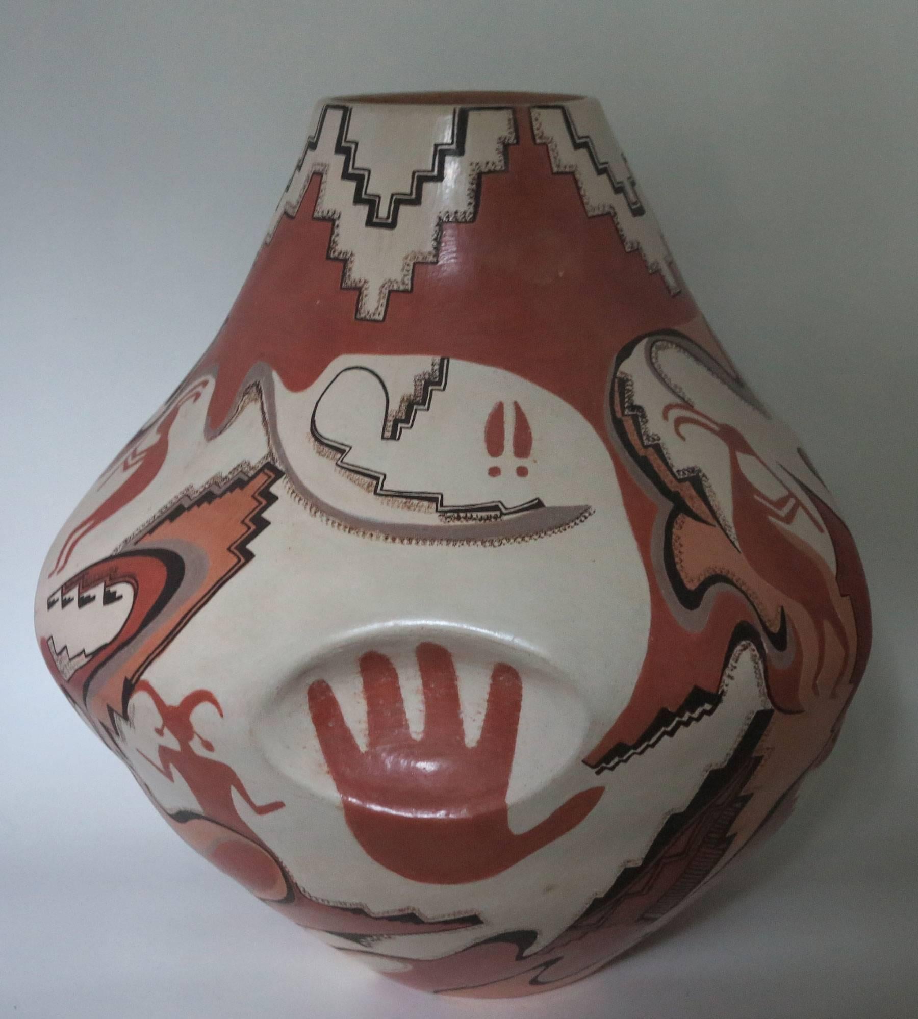 American Craftsman Monumental vase Navajo Lucy Leuppe McKelvey « Échos des Anasazi » en vente