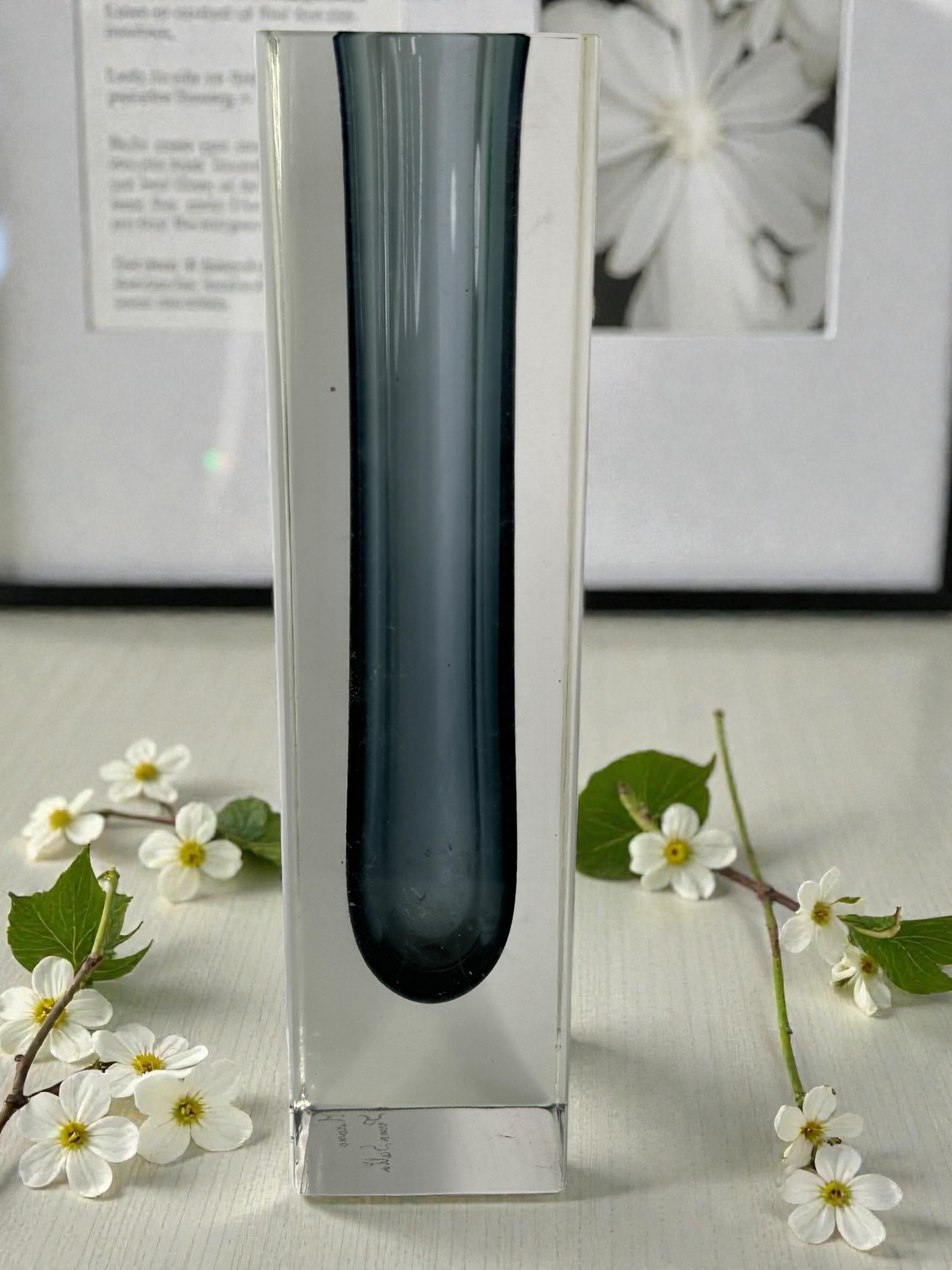 Monumental Jarrón Bloque Mandruzzato Gris y Transparente de Murano Glass Sommerso Moderno de mediados de siglo en venta