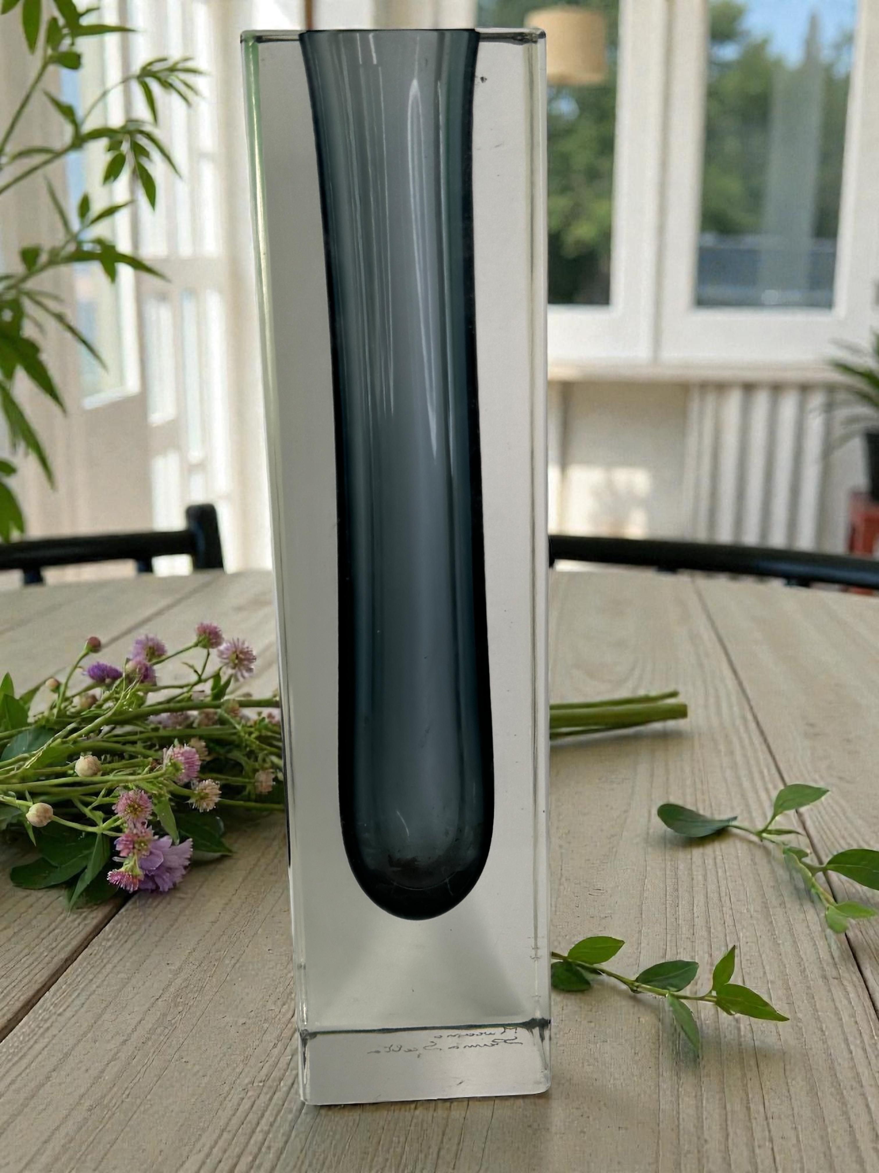 Monumental Jarrón Bloque Mandruzzato Gris y Transparente de Murano Glass Sommerso finales del siglo XX en venta