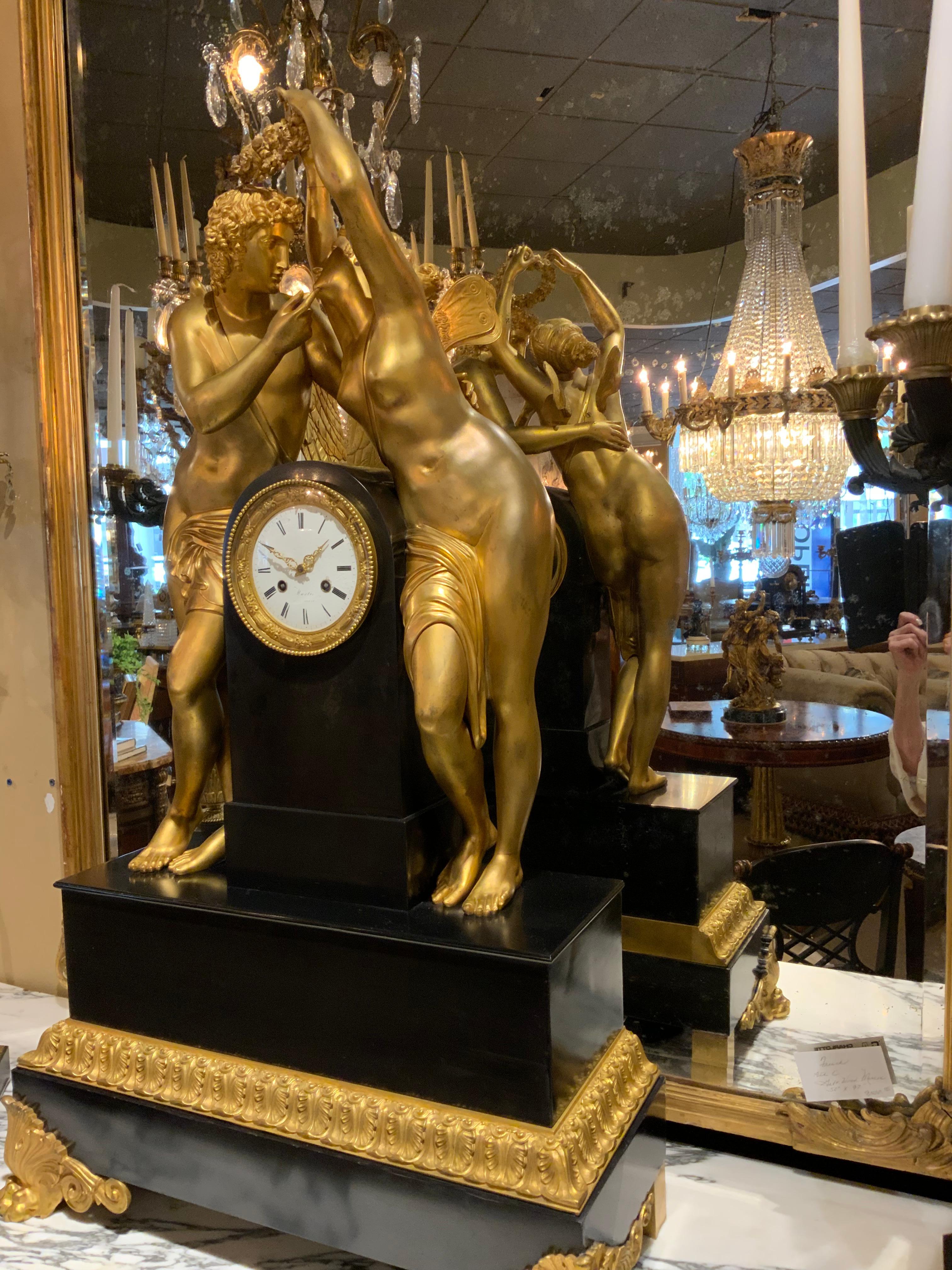 Palace size  Marble and Bronze Dore’ Clock Adorned with Psyche and Amor Figures For Sale 3