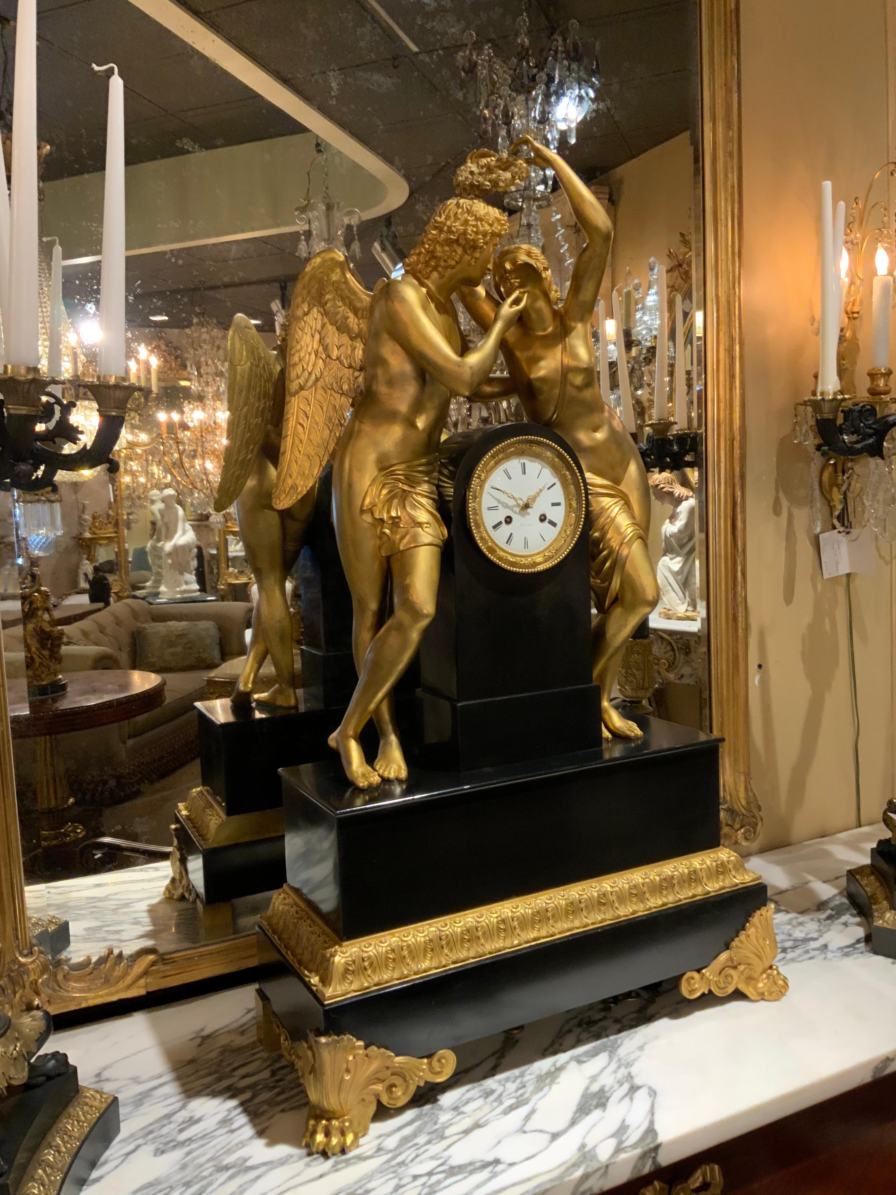 Palace size  Marble and Bronze Dore’ Clock Adorned with Psyche and Amor Figures For Sale 5