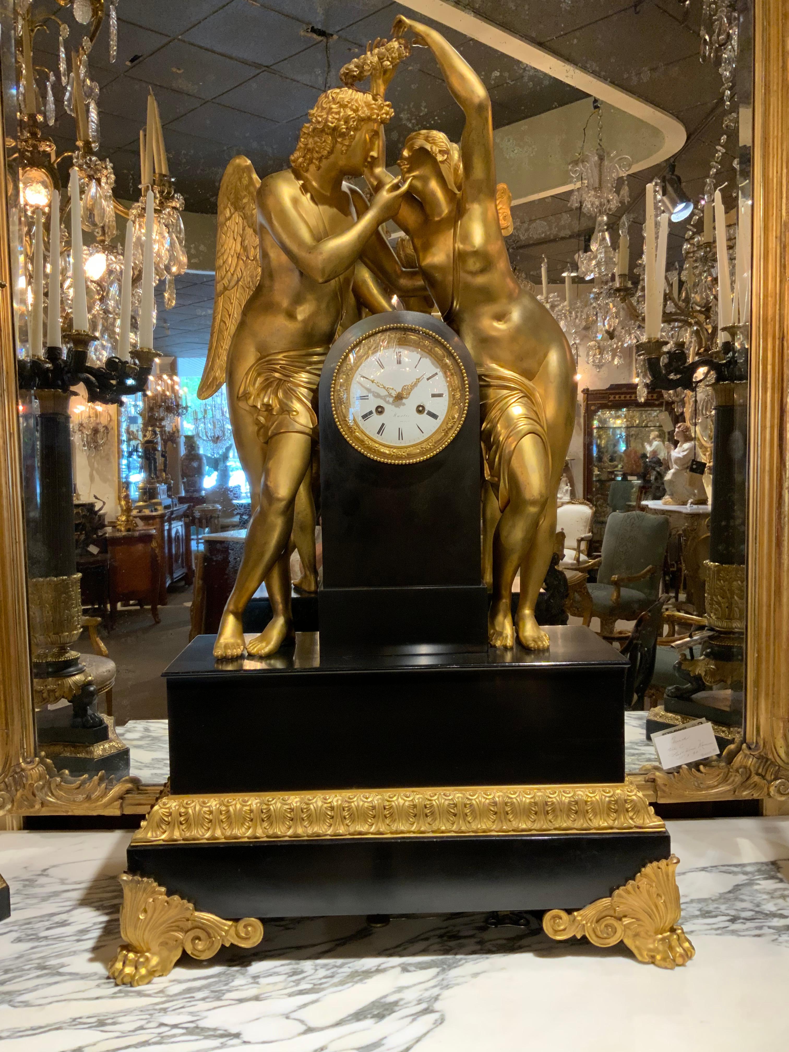 Palace size  Marble and Bronze Dore’ Clock Adorned with Psyche and Amor Figures For Sale 7
