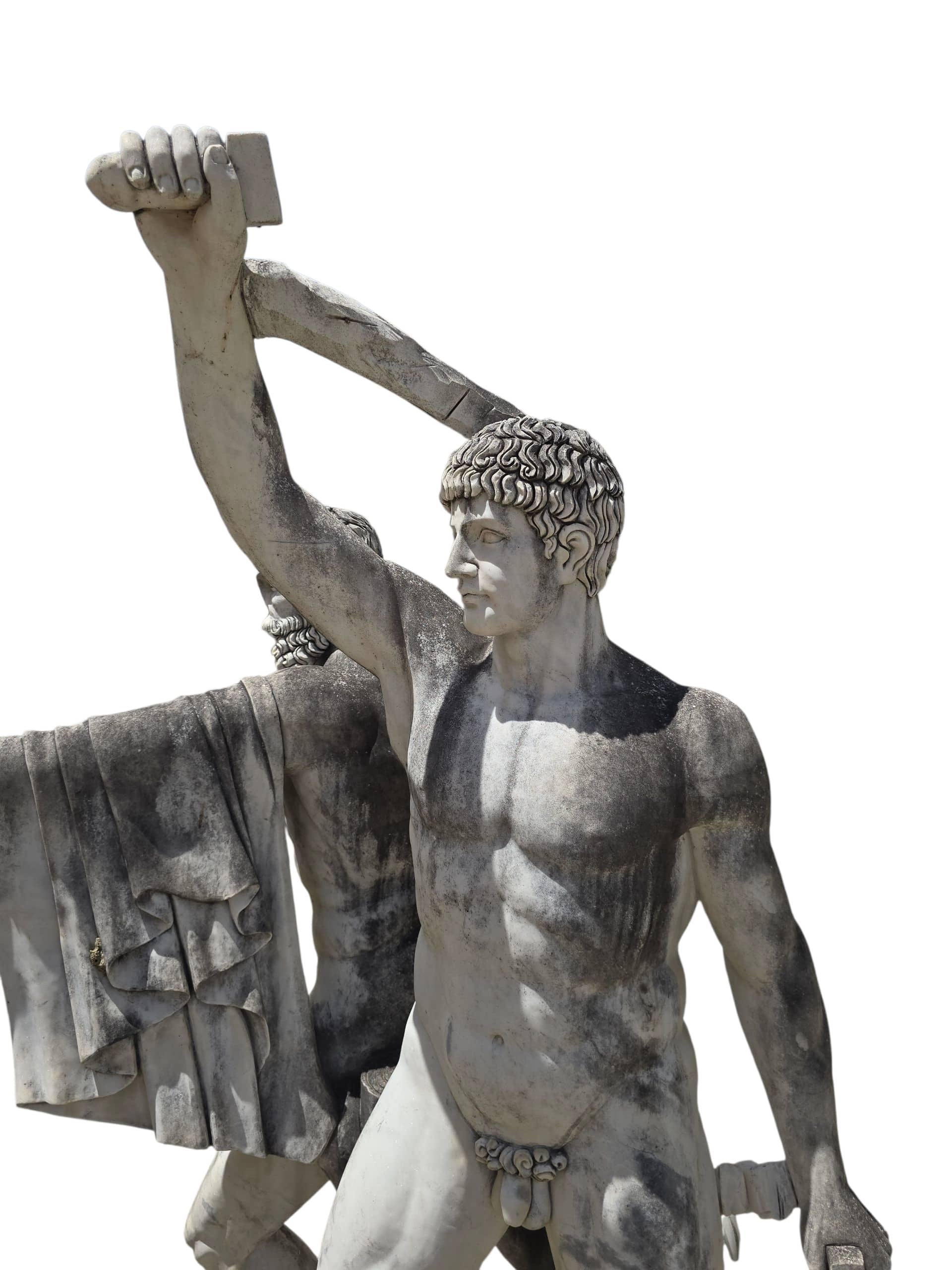Monumental Marble Sculpture of the Tyrannicides, Italian, Early 20th Century For Sale 1