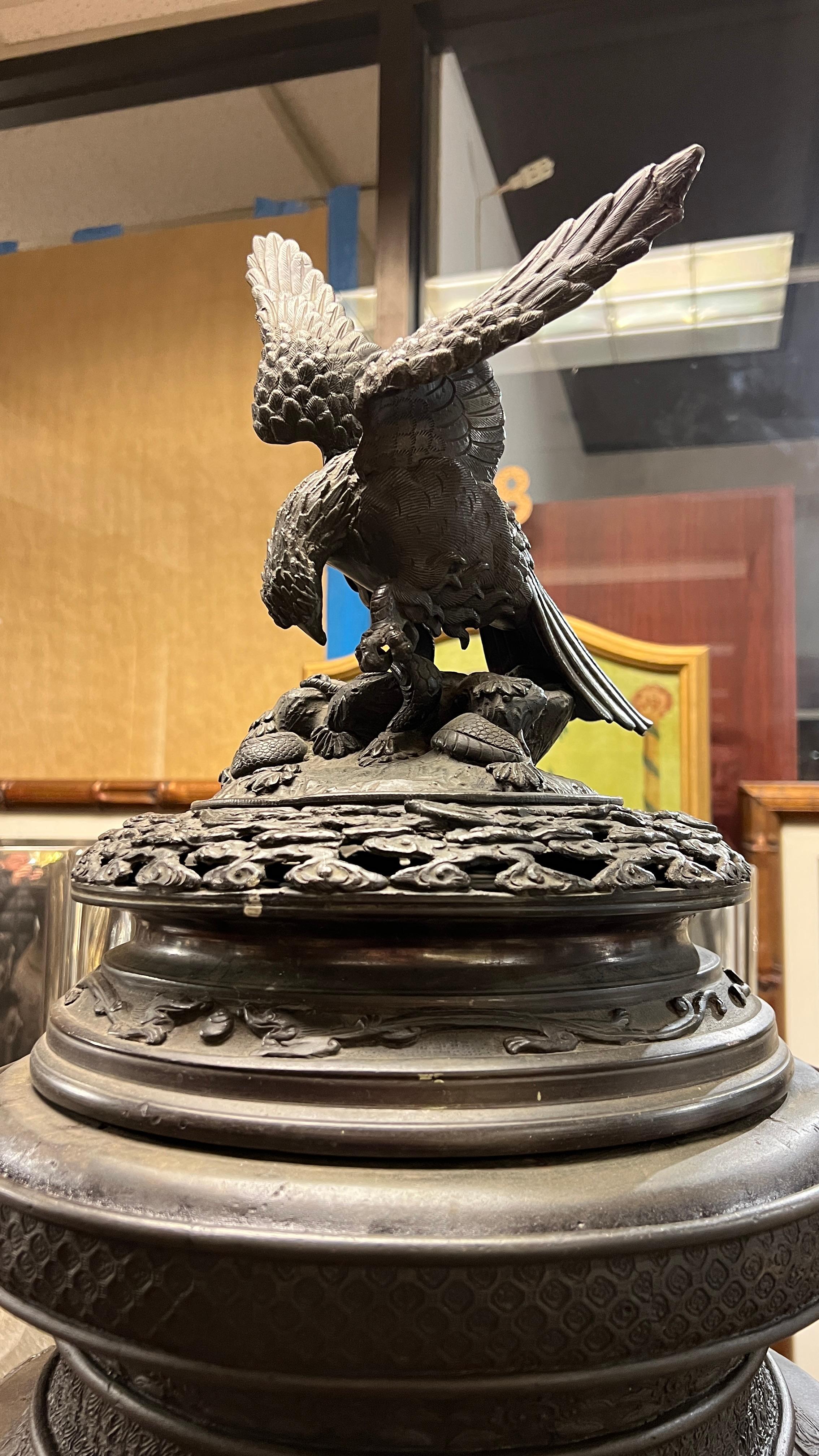 Monumental Meiji Japanese Bronze Koro / Censer In Good Condition In New York, NY