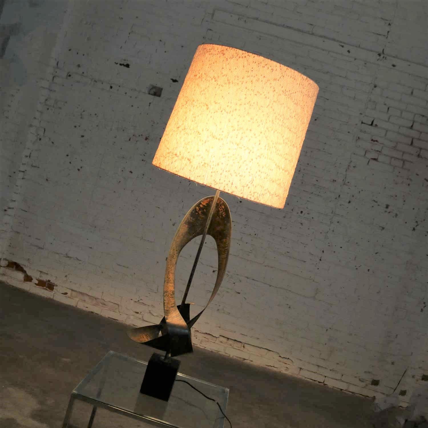 Monumental Laurel Lamp Co. Metal Brutalist Table Lamp 1