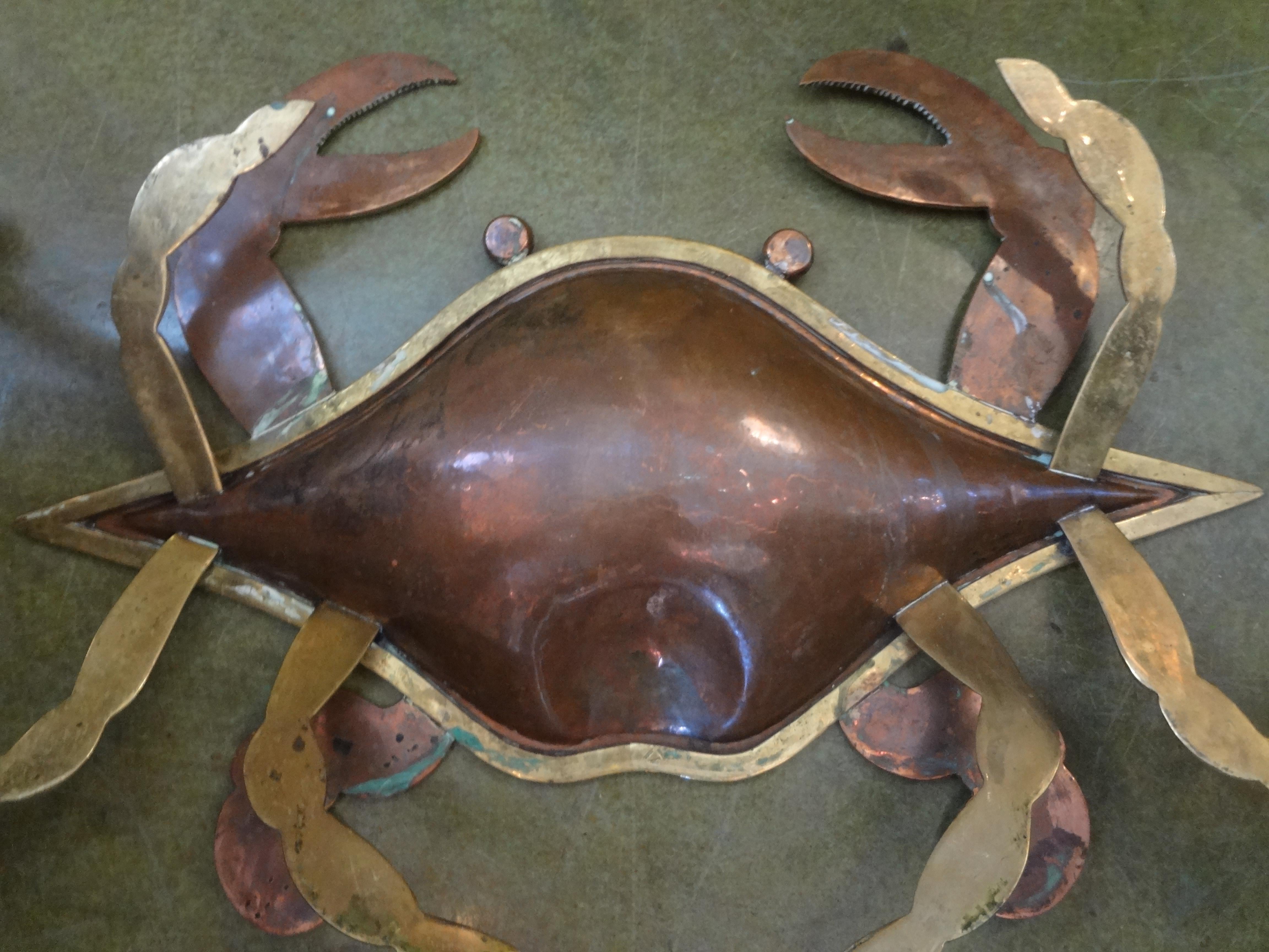 Monumental Mexican Modernist Brass and Copper Crab Dish Inlaid with Abalone 5