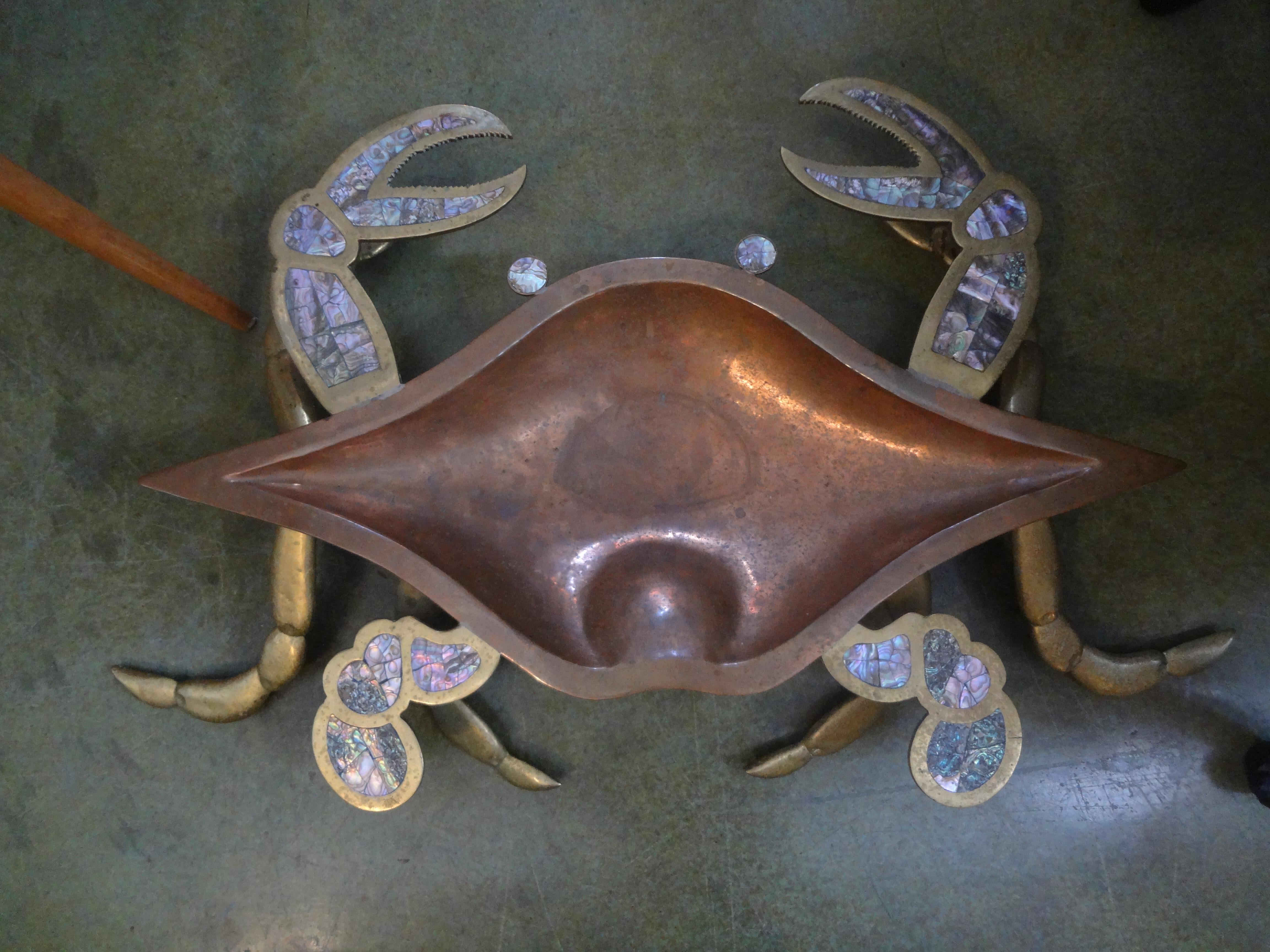 Monumental Mexican Modernist Brass and Copper Crab Dish Inlaid with Abalone 2