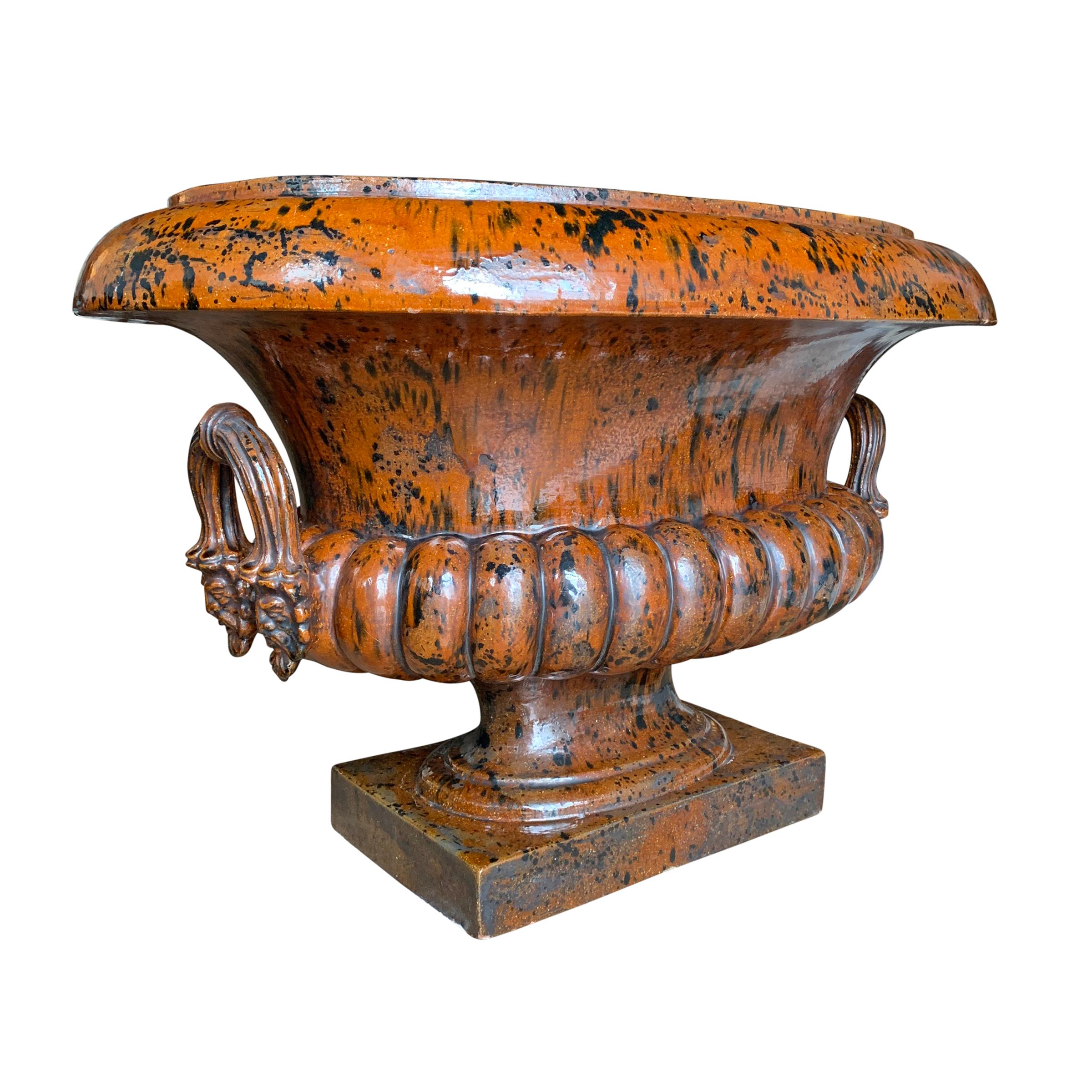 Monumental Mid-20th Century Italian Ceramic Urn In Good Condition For Sale In Chicago, IL