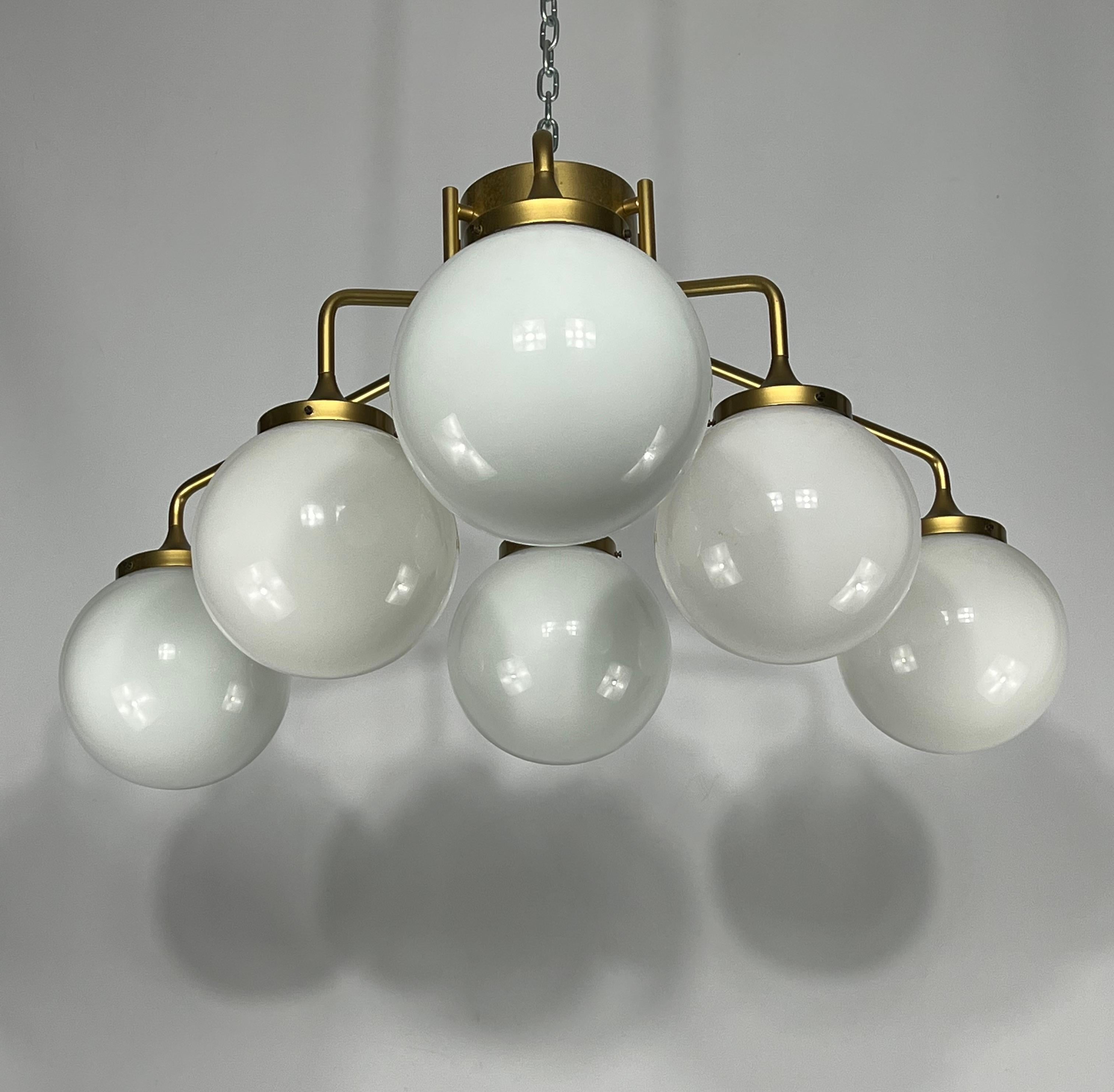 Monumental Mid-Century Brass and Milk Glass Ceiling Lamp by Reggiani, Italy 1970 For Sale 5