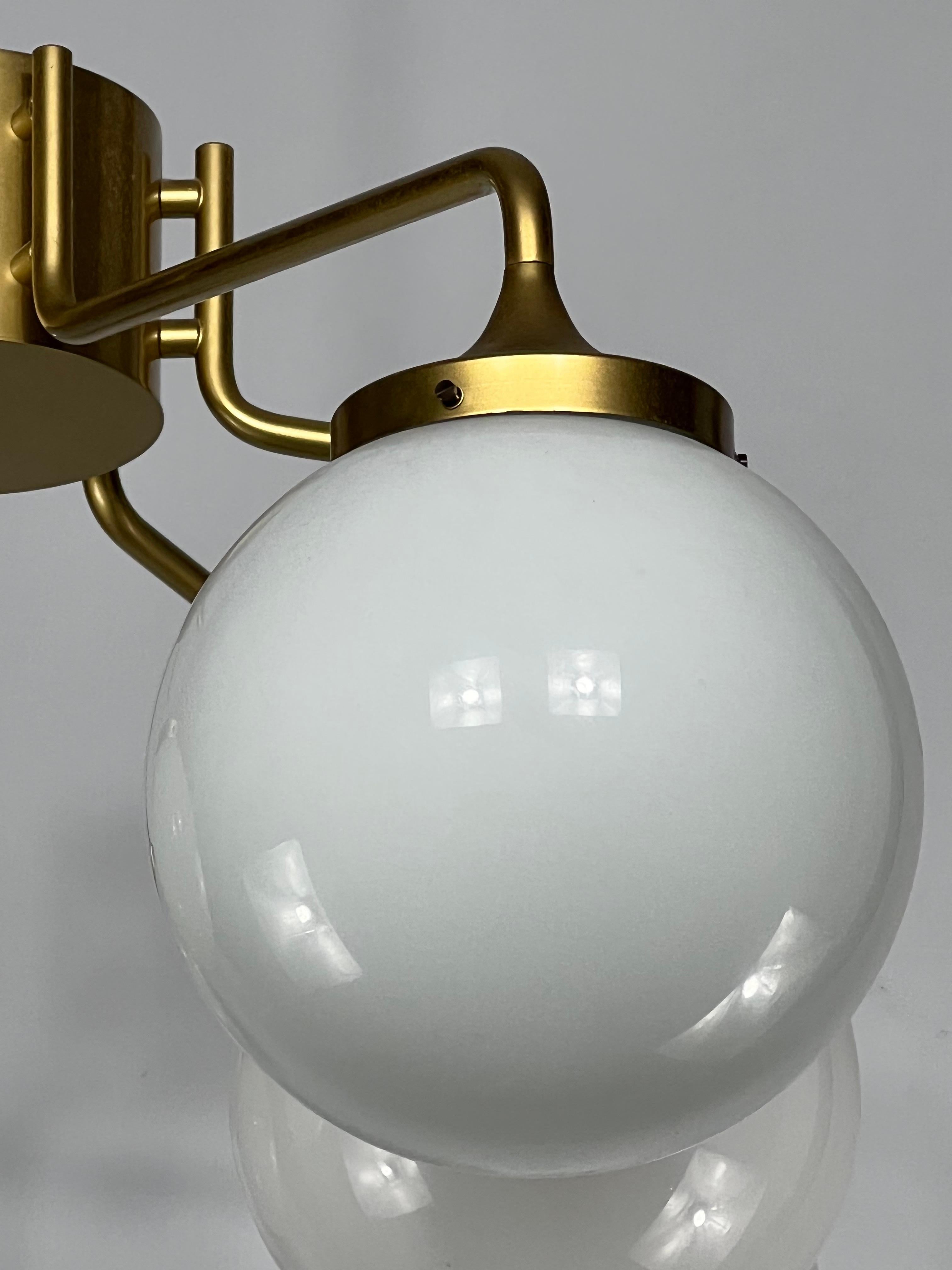 Monumental Mid-Century Brass and Milk Glass Ceiling Lamp by Reggiani, Italy 1970 For Sale 10