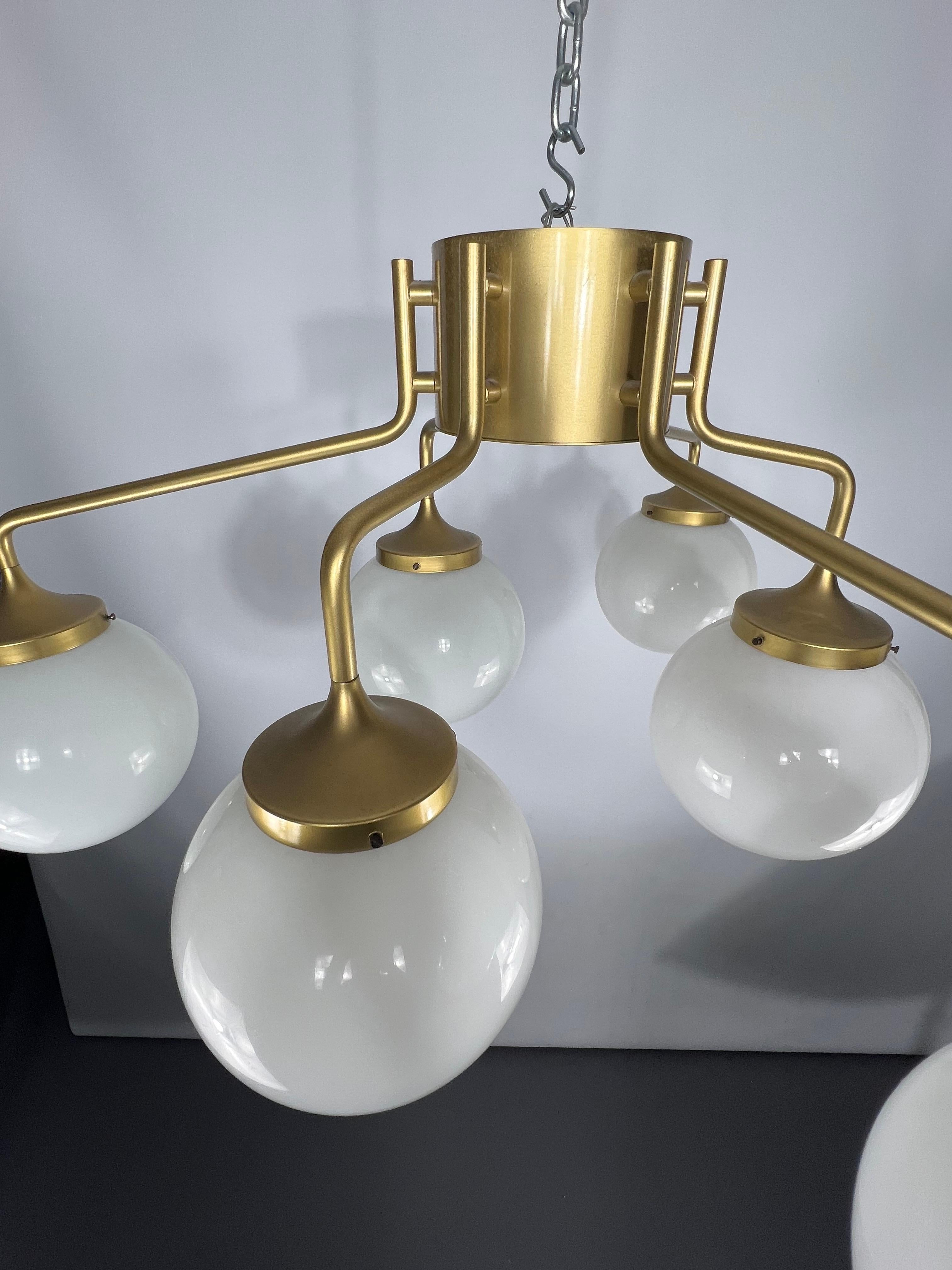 Monumental Mid-Century Brass and Milk Glass Ceiling Lamp by Reggiani, Italy 1970 For Sale 14