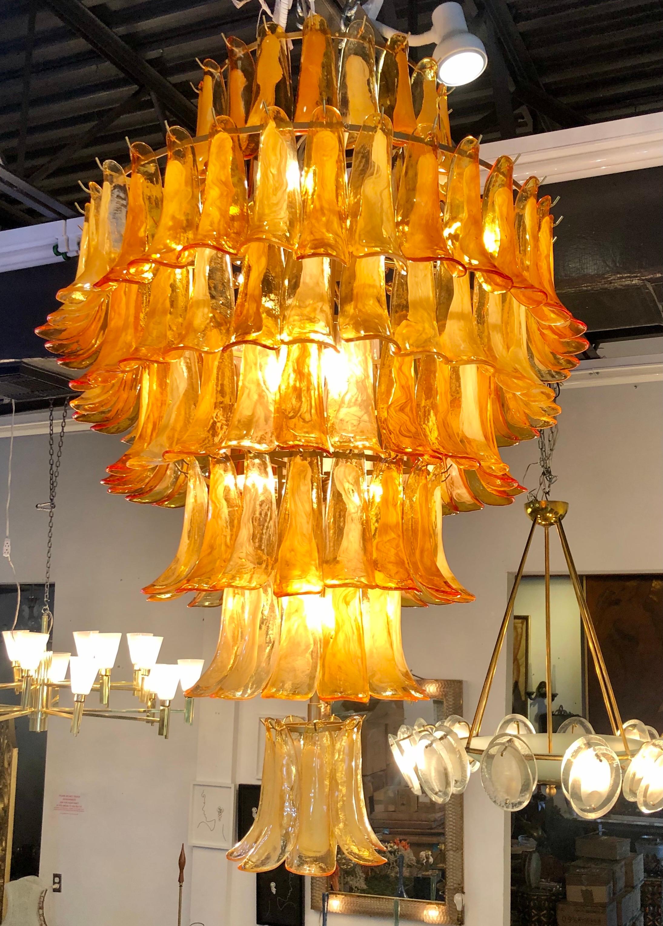 Monumental Mid Century Italian Brass and Blown Glass Chandelier, Mazzega For Sale 1