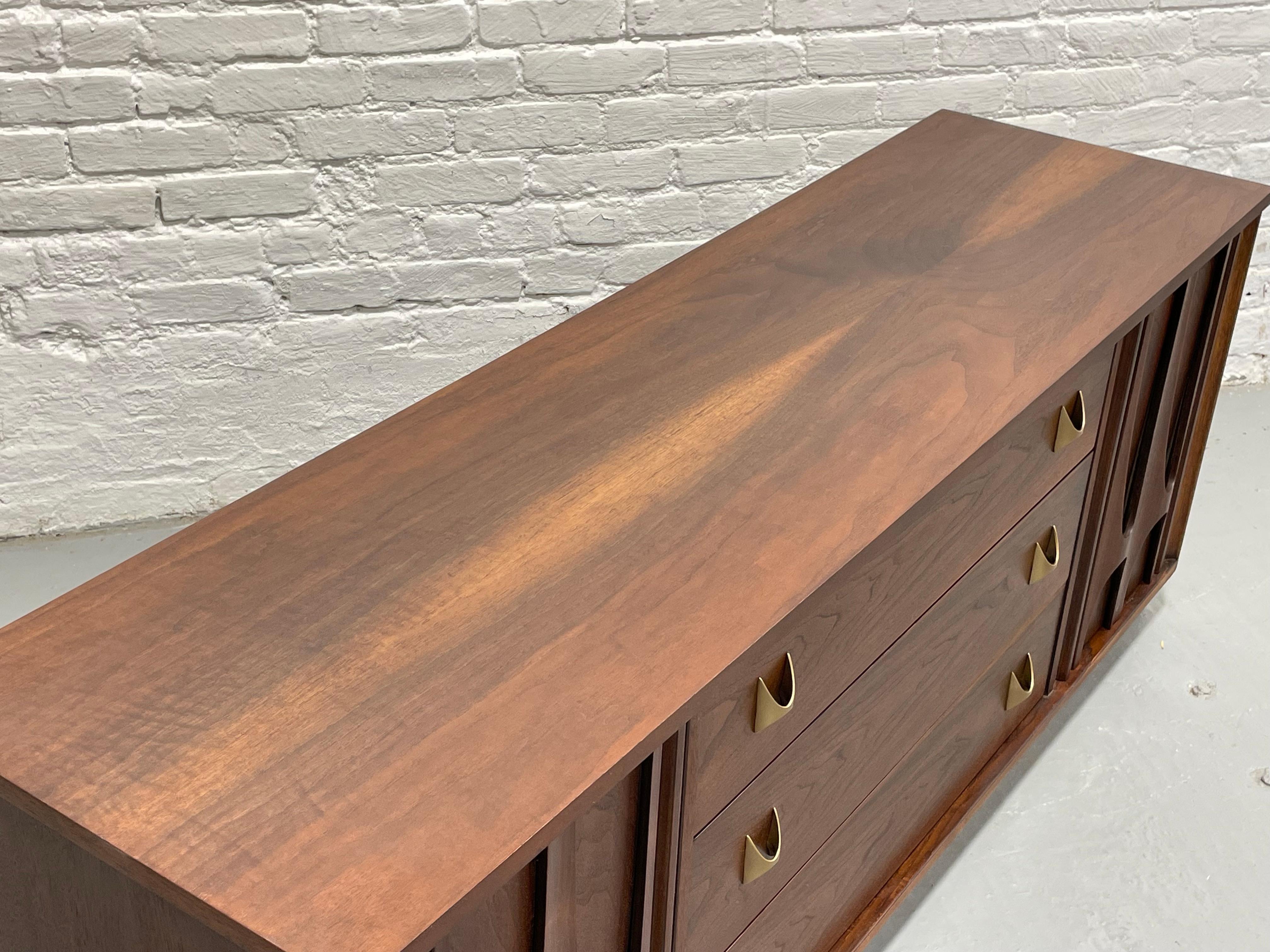 MONUMENTAL Mid Century Modern Broyhill BRASILIA Long DRESSER / Credenza, c. 1960 3
