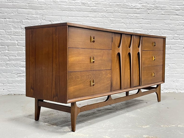 Discontinued broyhill chest of drawers deals